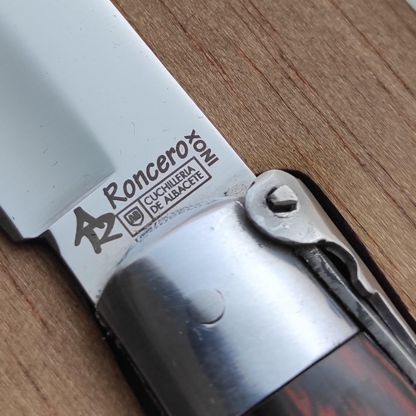 Genérico Roncero Navaja Teja Albacete Olivo 8,5 cm. Albacete Personalizada con tu Nombre.
