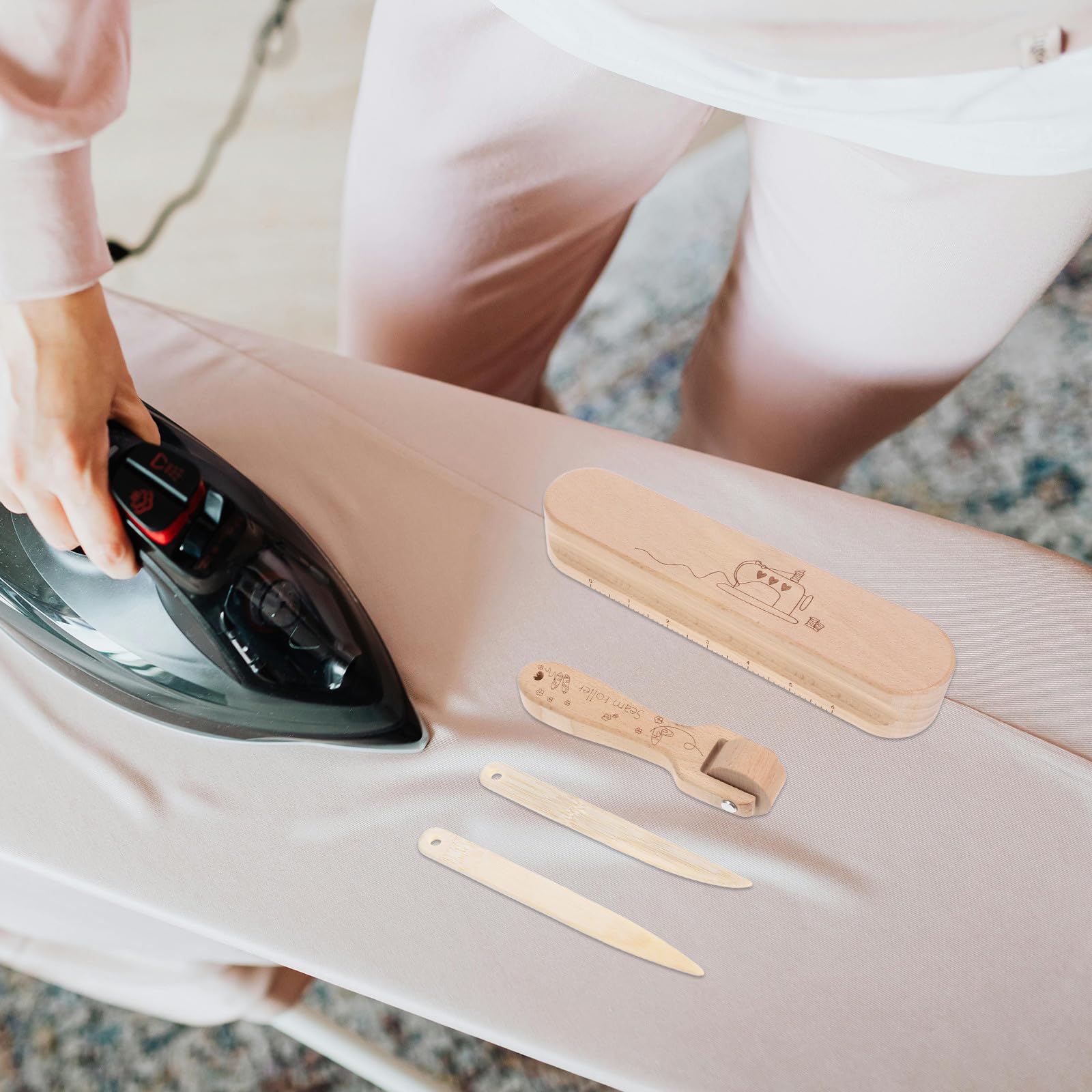 Strumento in Legno per Stirare 4 Pezzi Design Ergonomico, Accessori Versatili per Cucito e Quilting, per Progetti di Cucito a Mano