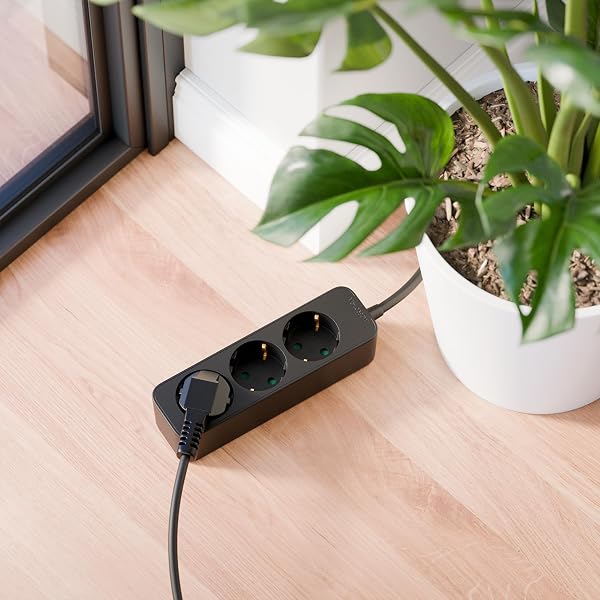deleyCON Multiprise 3 Prises avec Fiche Plate - 1,4m Câble - Idéal Derrière Meubles, Bloc Prises Distributeur Rallonge Alimentation 3680W 16A - Noir - 4