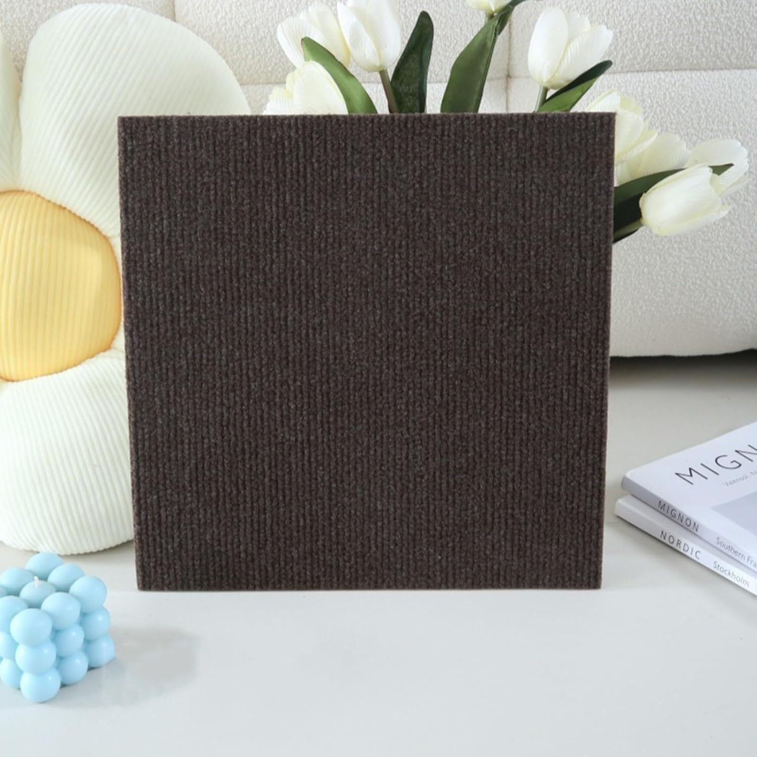 Teppichfliesen zum Abziehen und Aufkleben, selbstklebende Bodenmatten, einfach zu installieren, waschbar, 30,5 x 30,5 cm, für Zuhause und Büro, 14 Stück