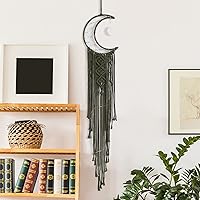 Vista 4 de Colgante de pared de macramé bohemio para niños, atrapasueños de media luna y estrella de crochet con borlas largas, decoración de algodón oliva