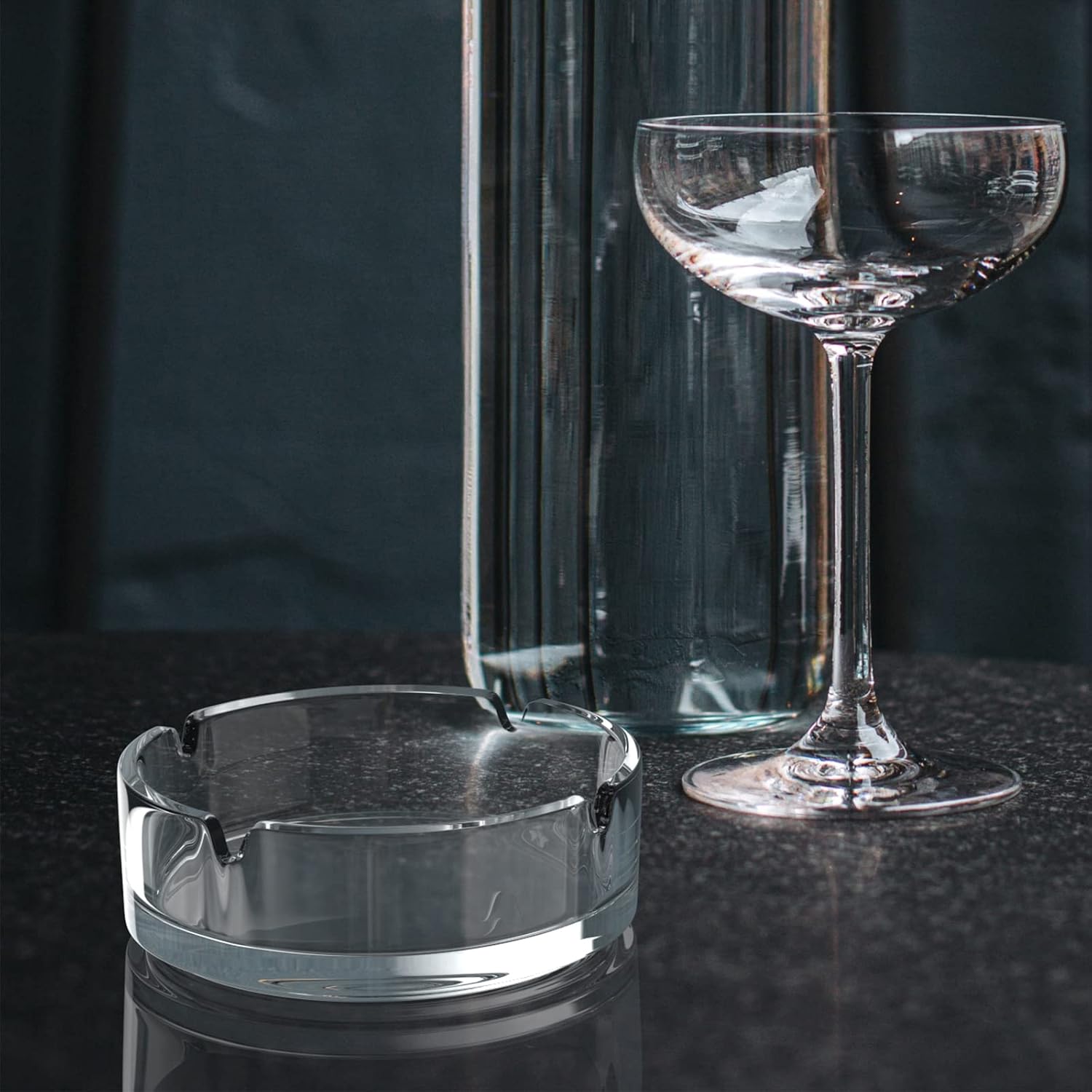 Glass Ashtrays for Cigarettes, Ashtrays for Cigarettes Outdoor Patio, Classic Round Home Ashtrays Clear Crystal Bedside Ashtray