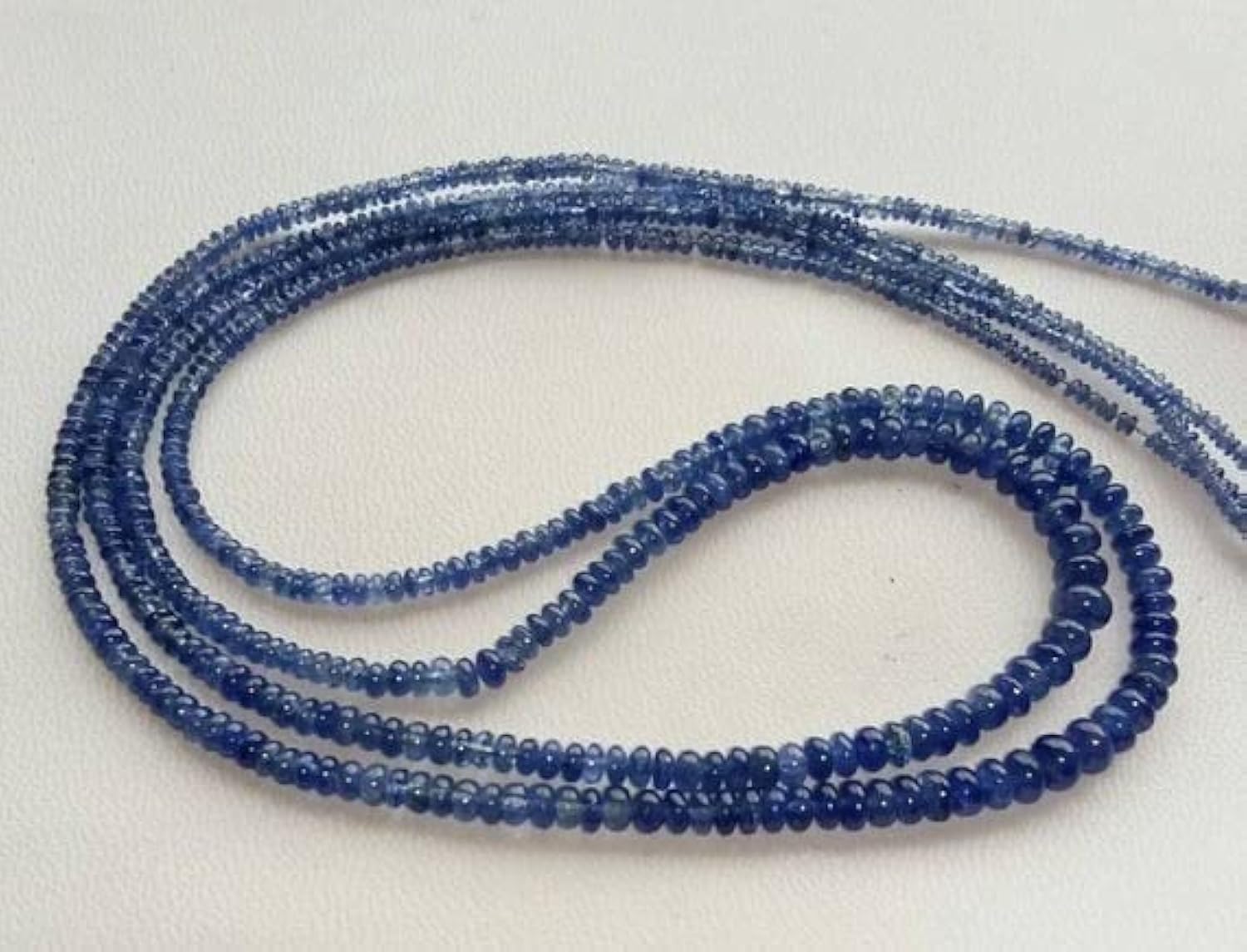 Perles saphir bleu naturel de haute qualité en fil de 40cm pour création joaillerie