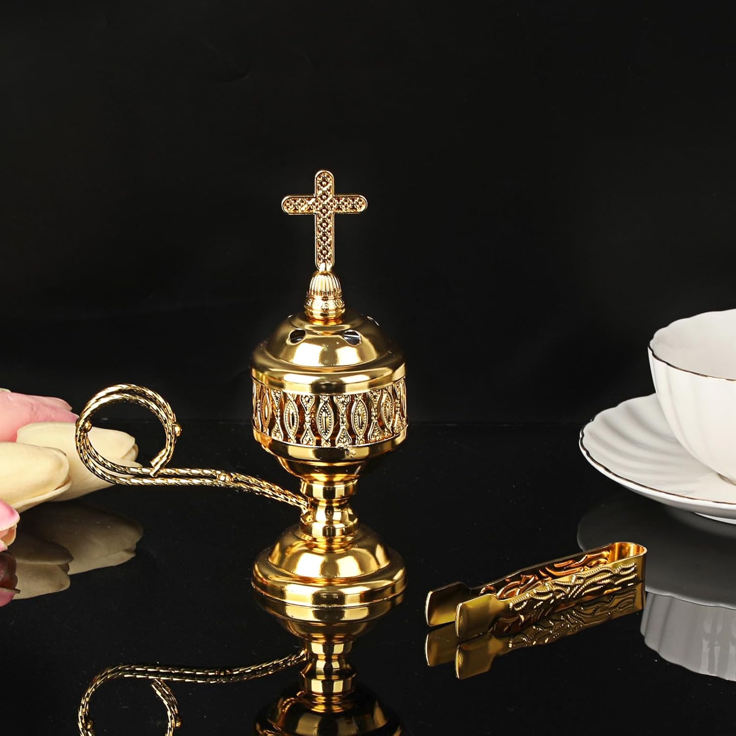 JUXYES Vintage Metal Incense Burner Holder with Ash Catchers and Cross Lid