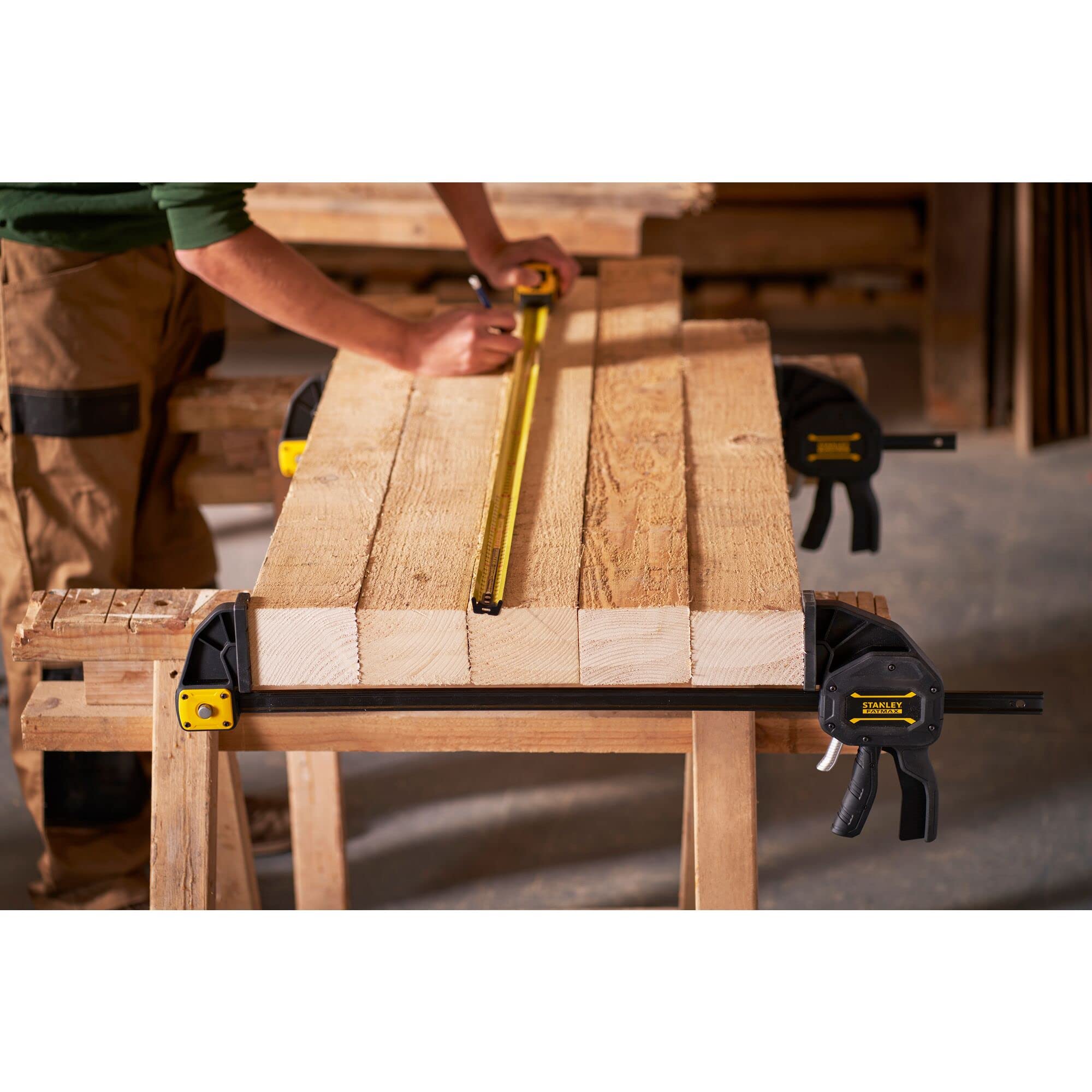Stanley Fmht0-83240 Serre Joint Gamme FatMax - Travaux De Précision - Rainure En V Pour Maintien Des Tubes - Rail En Acier - Corps En Nylon Renforcé - Fonction Écarteur