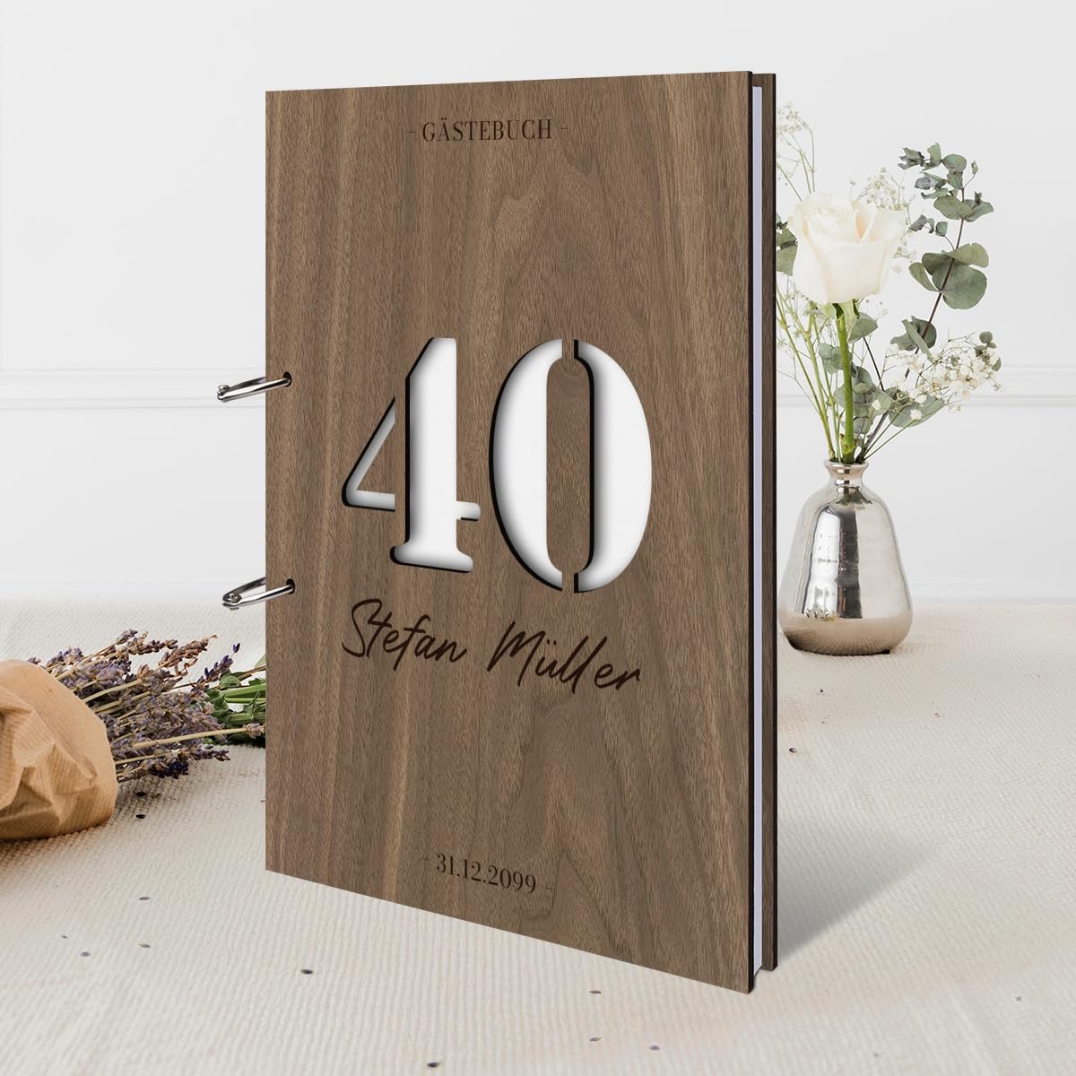 Individuelles Gästebuch zum 40. Geburtstag – Echtes Holz mit Persönlicher Gravur, Zahl ausgestanzt – hochwertige 72 Blatt / 144 Naturpapier Seiten, DIN A4 Hoch – Ideal für bleibende Erinnerungen