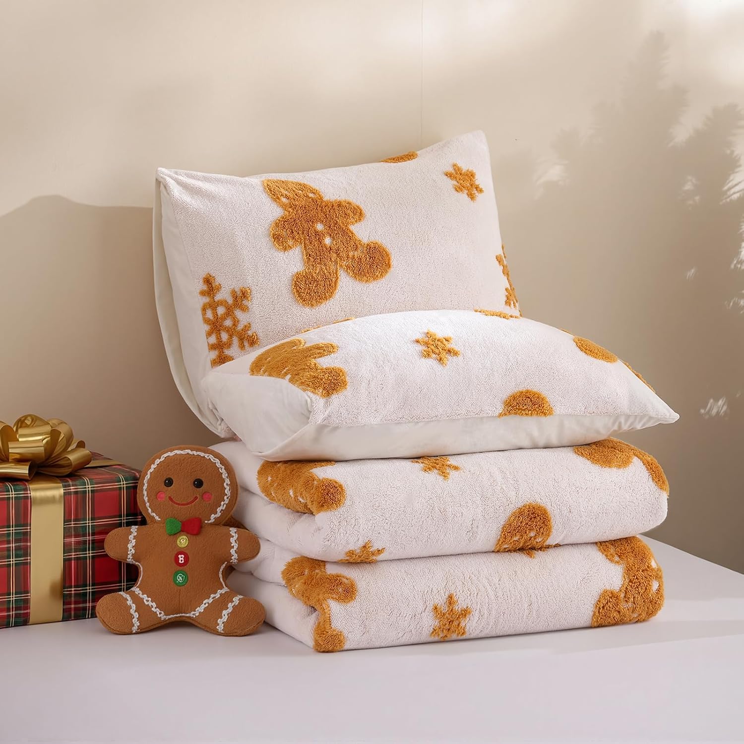 JANZAA Christmas Full Size Comforter Sets, White Fleece Comforter with Gingerbread Pattern Soft Cozy Bedding Set Fluffy Comforter Set 1 Full Comforter(79"*90") and 2 Pillowcases(20"*26")