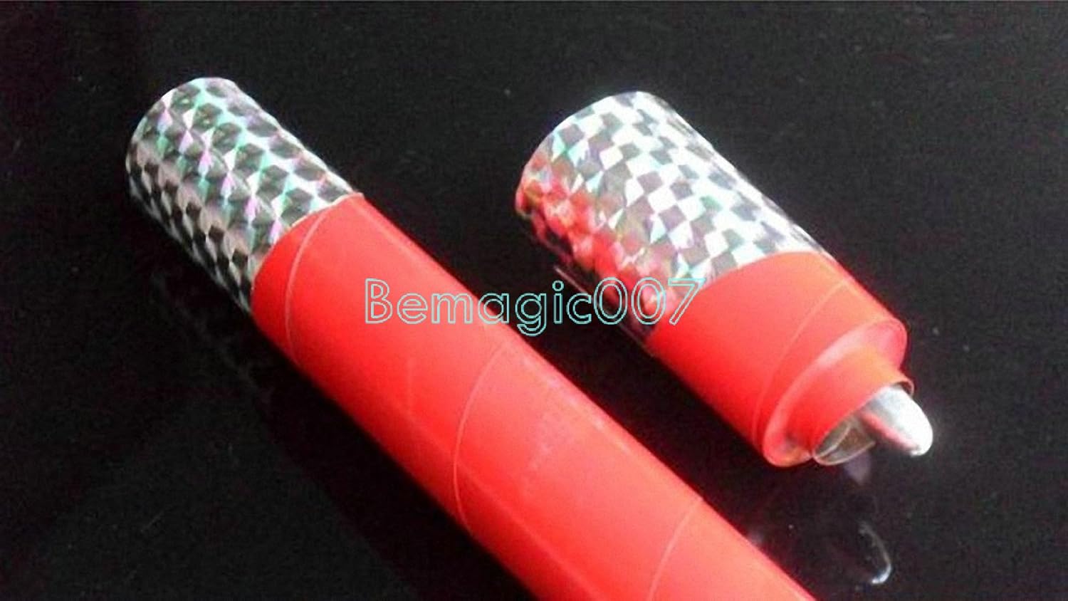 Amazon 金属のケーンレッド Metal Appearing Cane Red / シルク＆ケインマジック マジック・手品