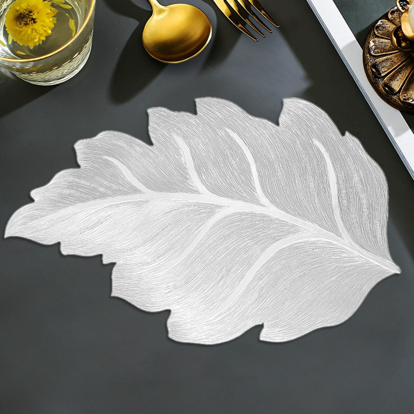 Set de table imperméable en PVC 32x50 cm Beydodo pour table de cuisine de 8 personnes