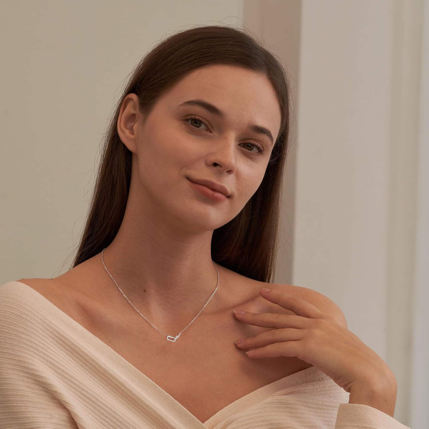 Freekiss Gold Pendant Necklace for Women, Dainty Diamond Necklaces for Women Simple 14K Gold Plated Paperclip Choker Necklaces Cute Minimalist Open Oval Necklaces Gold Jewelry for Women Gifts - Image 6