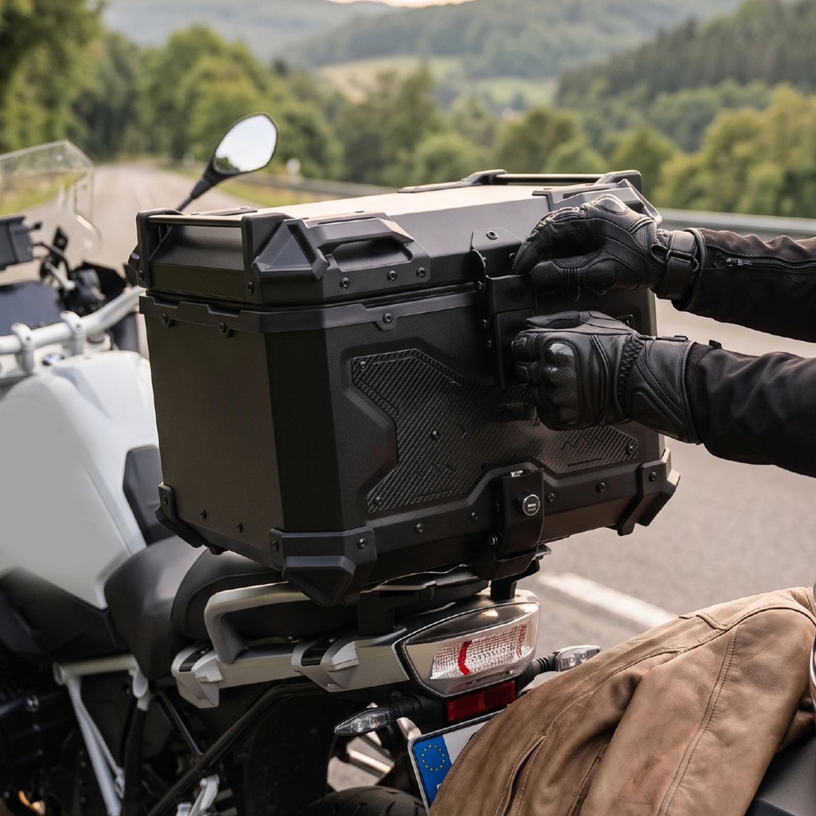 Aramox Top Case Universel Moto 45L, Coffre Arrière avec Serrure