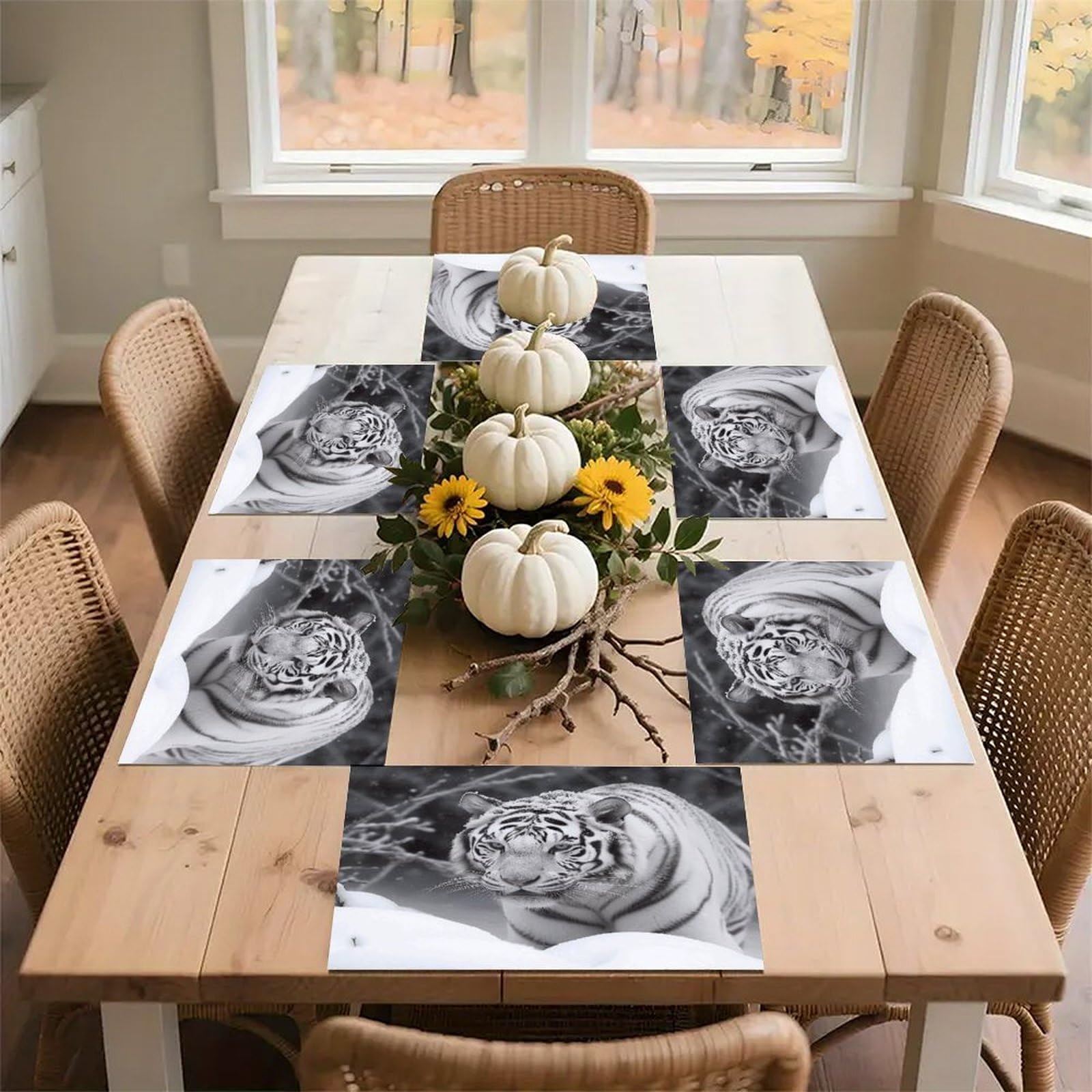 White Tiger in The Snow Placemats Wipeable Heat Resistant Table Mats Washable Flax Place Mats Elegant Cloth Non-Slip Placemat for Kitchen Dinning Party Table Decor 12 * 18 in