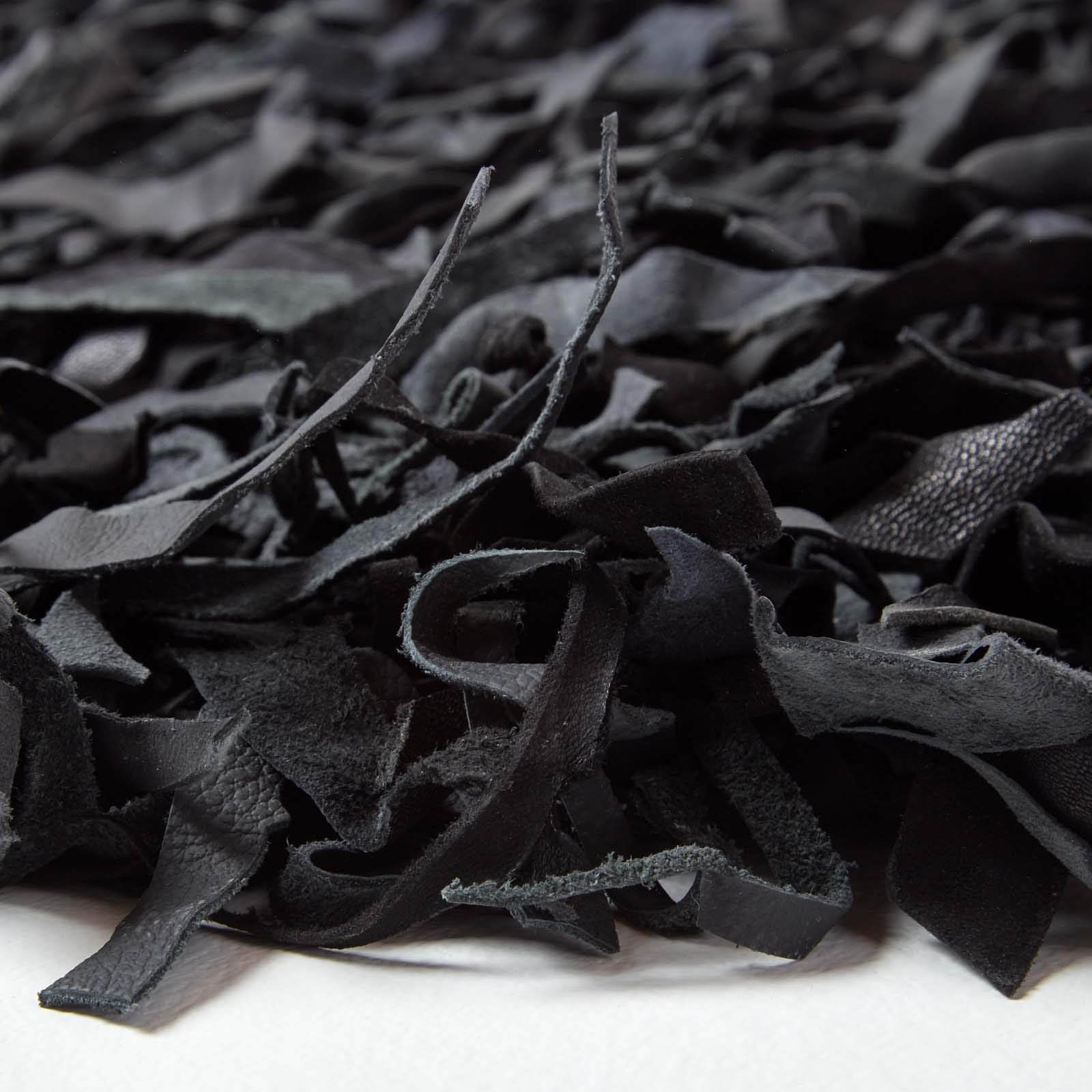 Homescapes Lederteppich Dallas 150 x 240 cm, Fransenteppich aus 100% Echtleder, moderner Shaggy-/Hochflor-Teppich, schwarz