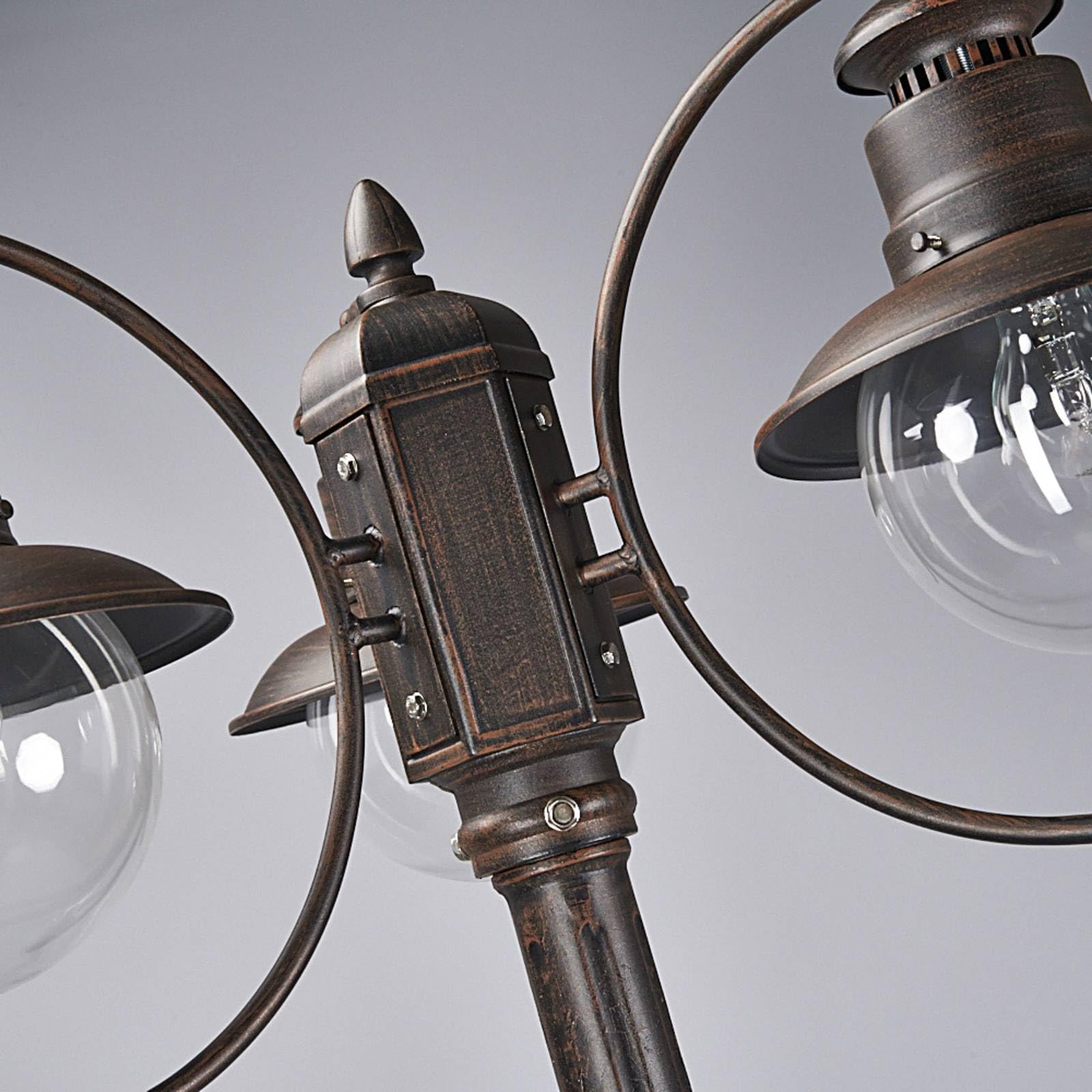 Lindby Lampione da esterni dimmerabile (Country) colore Marrone Candelabro, lampada
