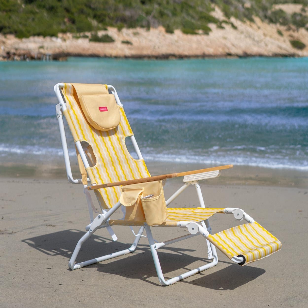 Flamingueo Sedia da Spiaggia - Reclinabile 5 posizioni - Foro per Testa e Braccioli - Poggiapiedi 3 posizioni - Maniglie Tipo Zaino - Tasca Termica e Portabicchieri - Alluminio e Poliestere - Giallo