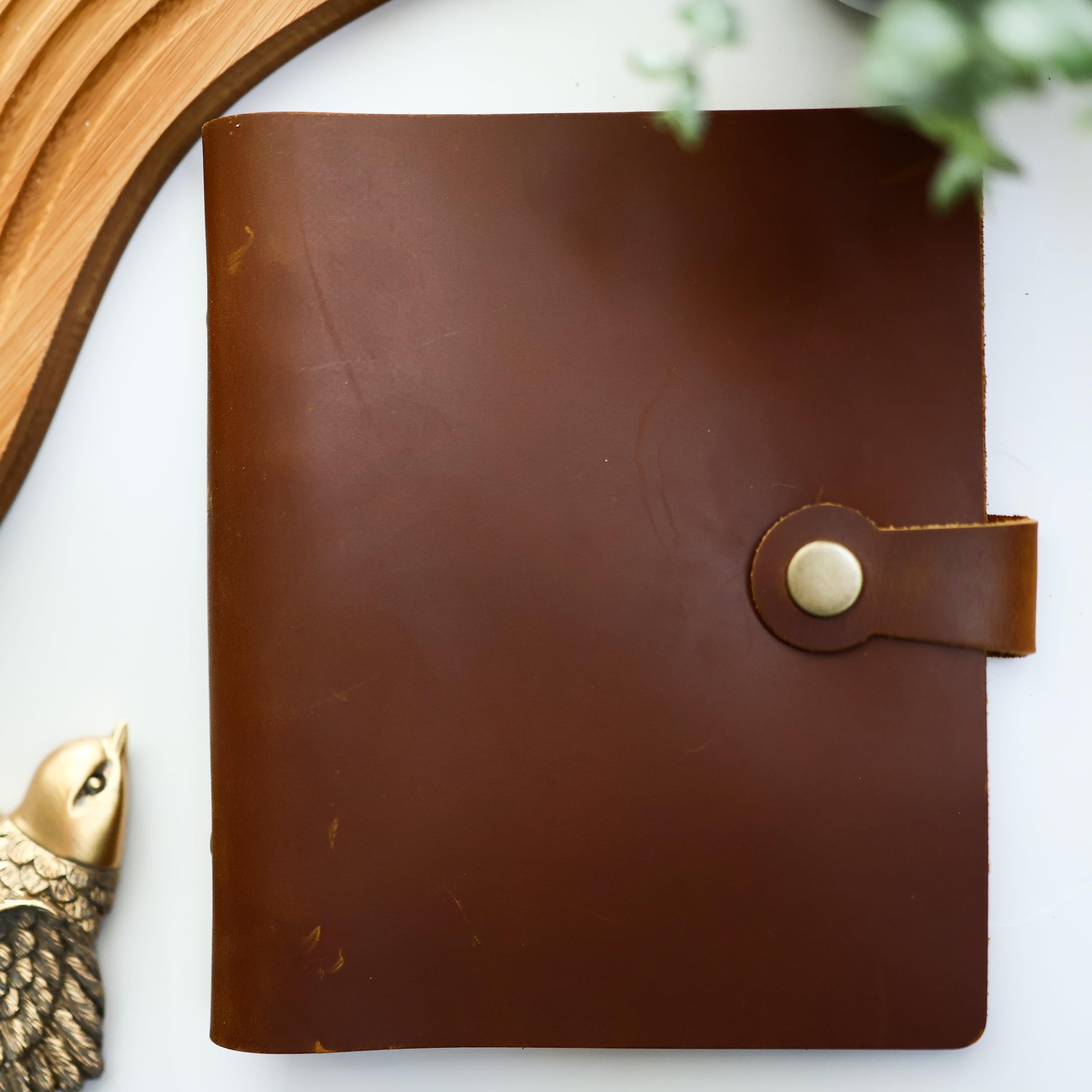 SMILE&WAVE Premium Genuine Cowhide Leather Photo Album For 40 4X6 Photo Prints - 6 Ring Refillable Binder - Store All Your Photos In Style (GENUINE LEATHER, 4X6)