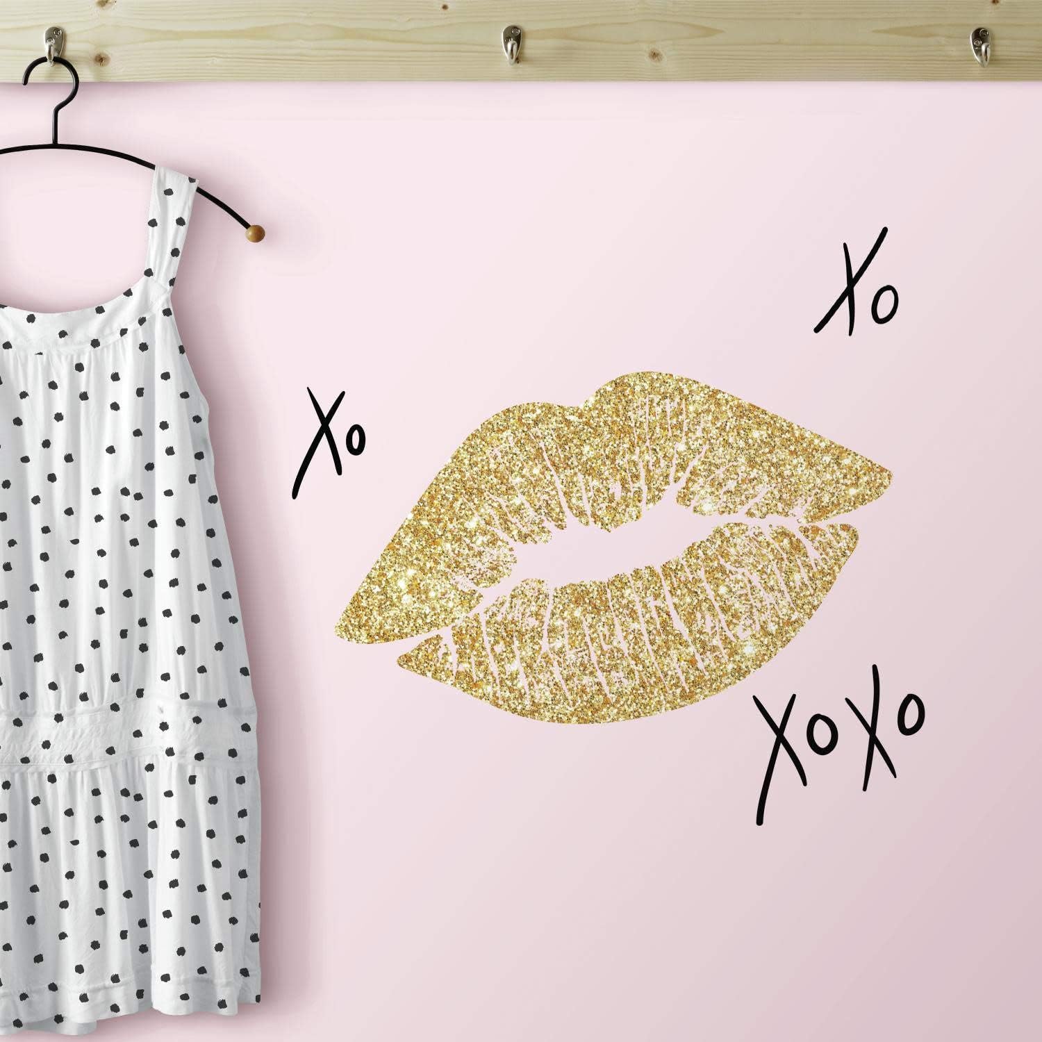 RoomMates RMK3532SCS XOXO Lips Peel and Stick Wall Decals With Glitter , Gold