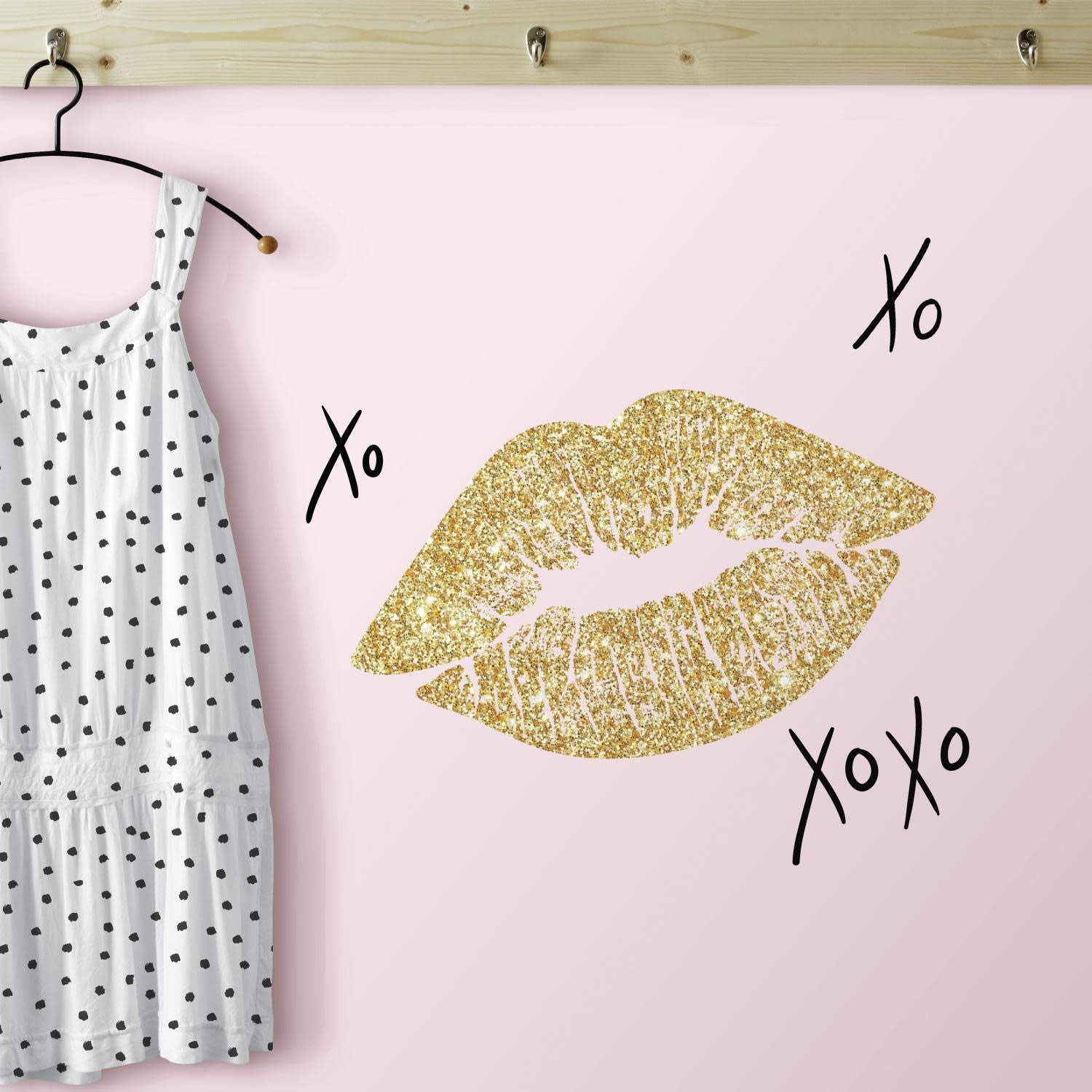 RoomMates XOXO Lips Peel and Stick Wall Decals with Glitter, Gold - Image 3
