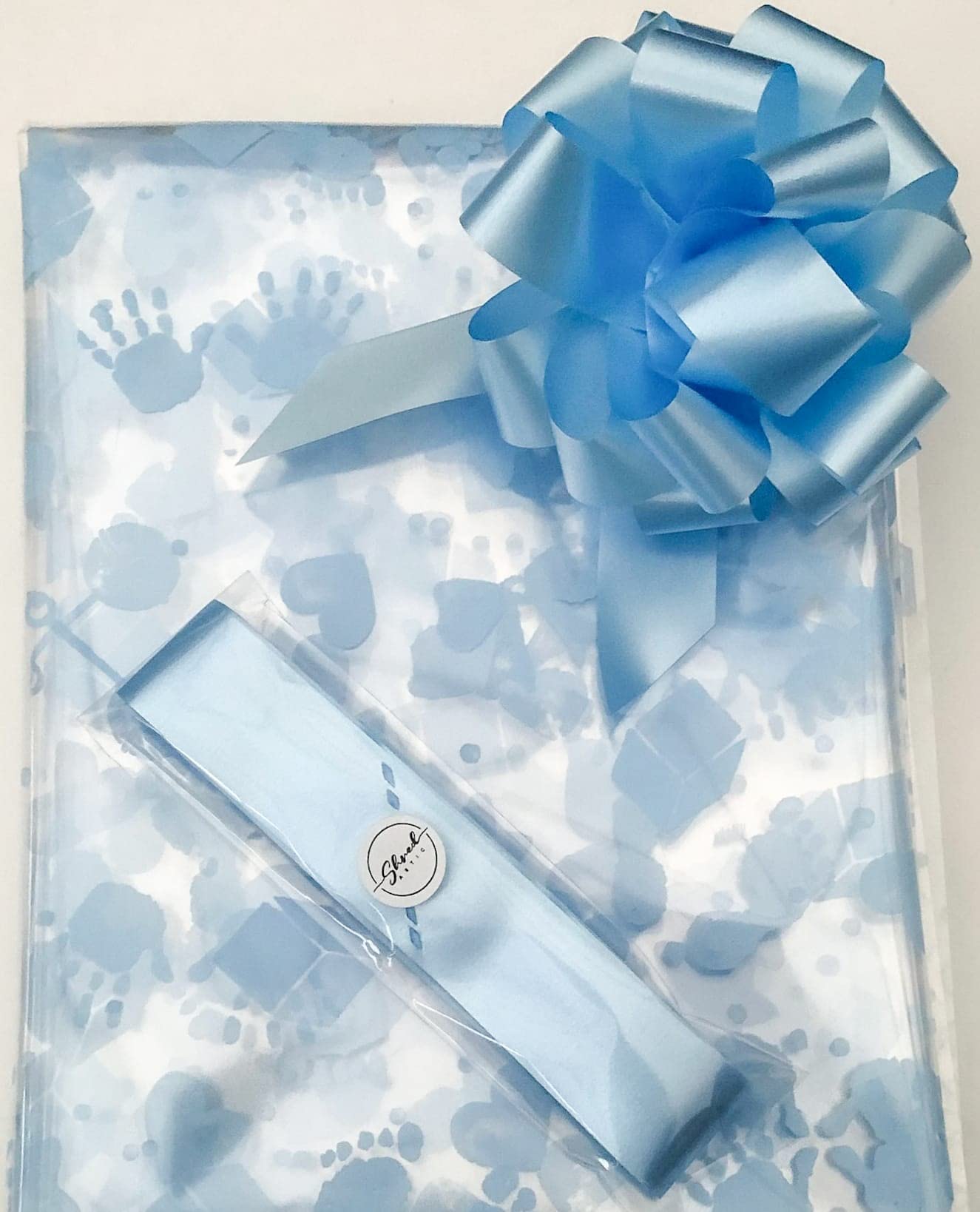 ShredAstic® Baby Print Blue Florist Cellophane wrap with 30mm Pull Bow (3 metres, pale blue)