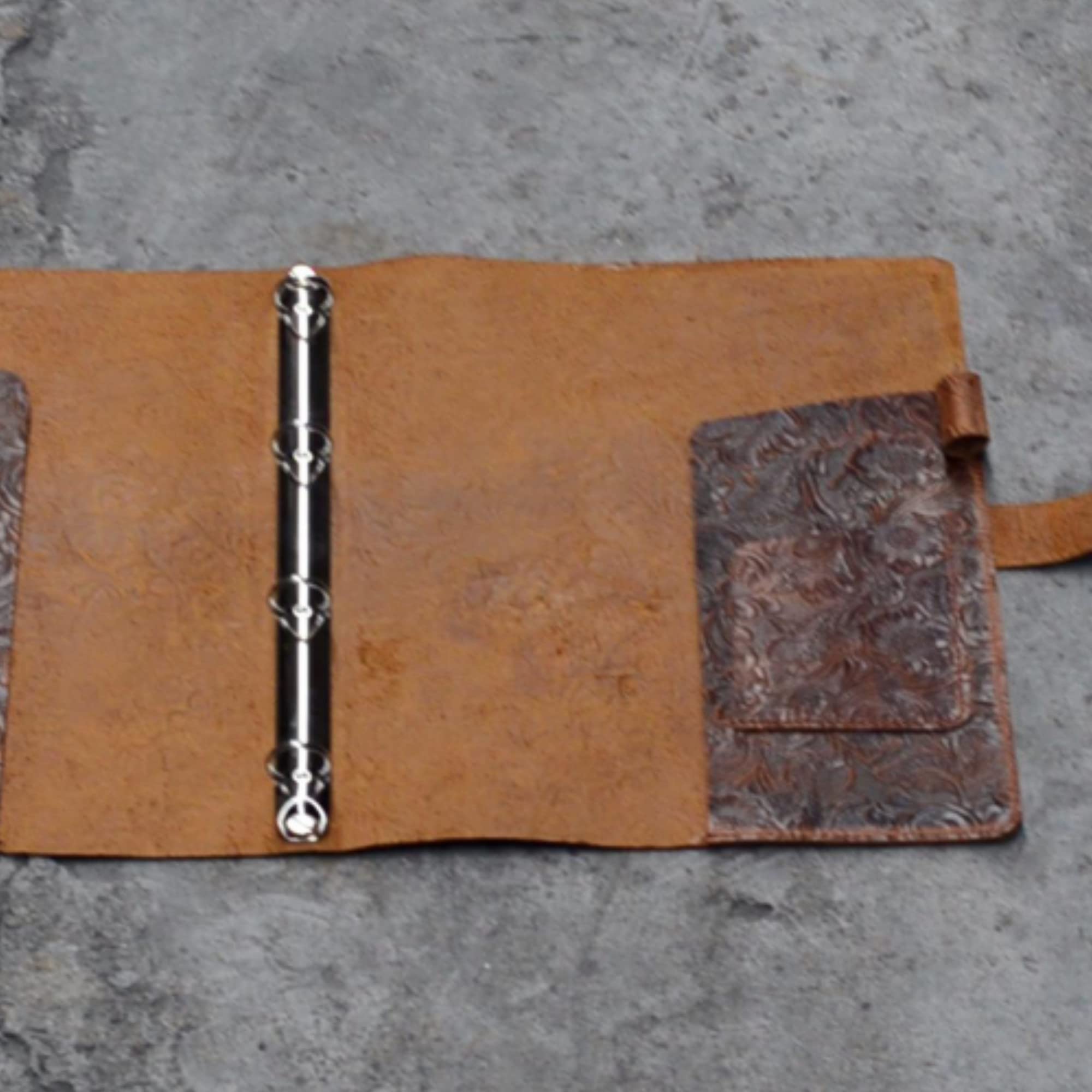 JJNUSA Porte-documents A4 en cuir avec 4 anneaux et porte-documents amovible, porte-bloc et poche fonctionnelle pour organiser le bureau, les voyages, l'école
