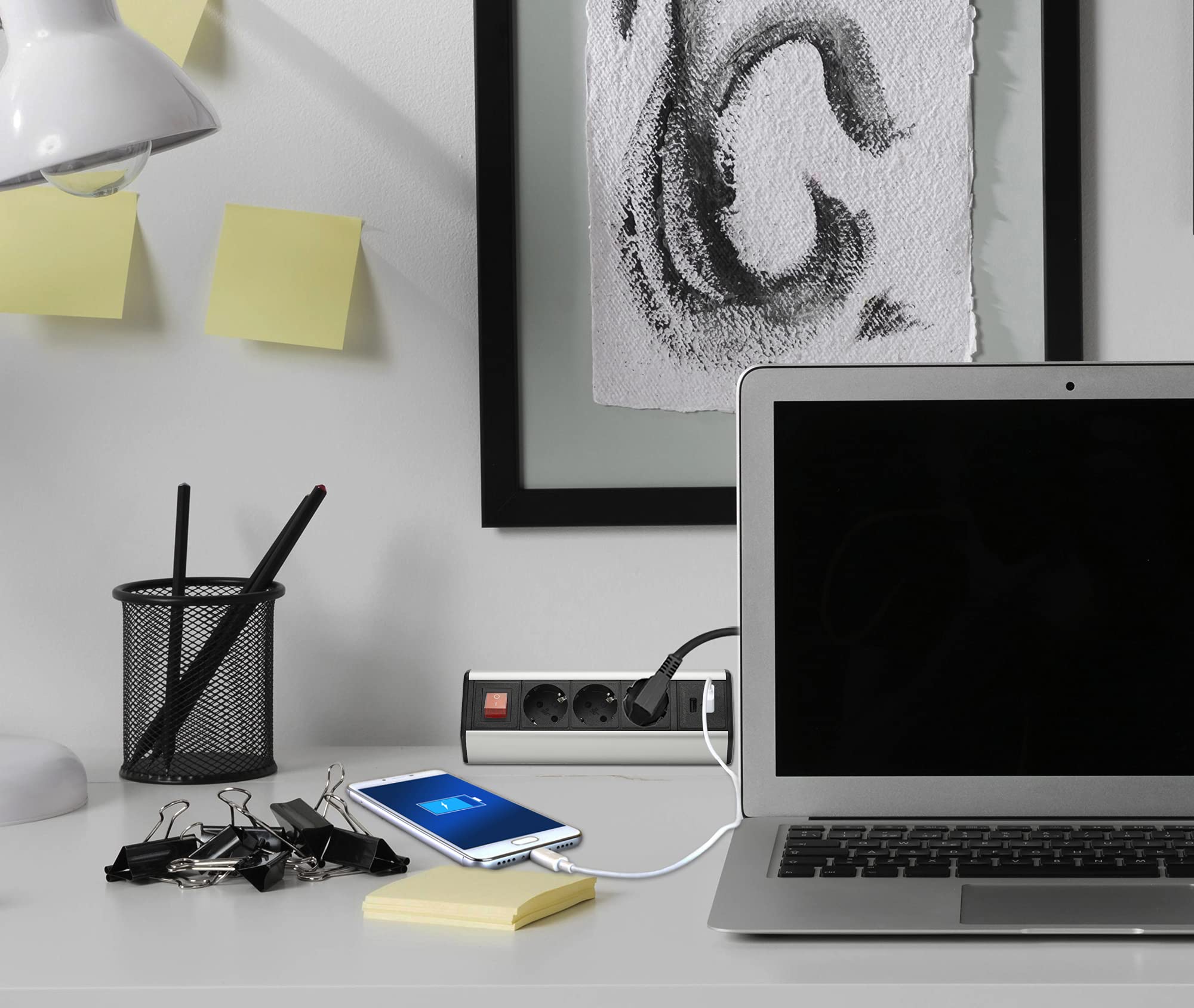 Mehrfach-Steckdose 3-fach & 2x USB mit 2M Kabel - Steckdosenleiste schaltbar als Schreib-Tischsteckdose und Steckdosenverteiler - Steckerleiste für Küche Büro Möbel mit einfacher Montage mit Schalter