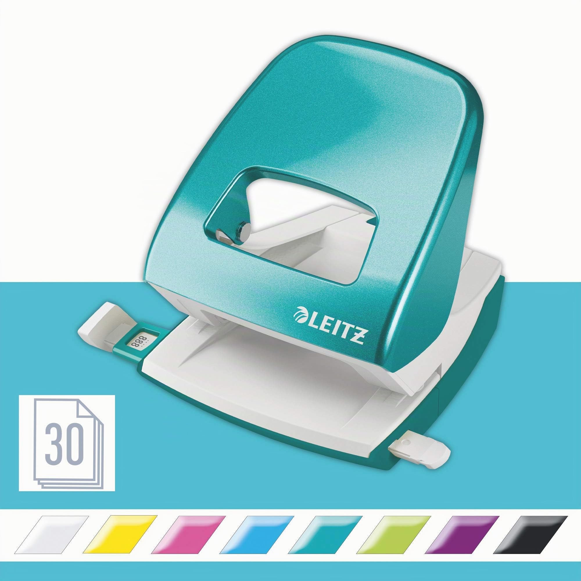 Leitz Büro Locher + Heftgerät, Für 30 Blatt, Anschlagschiene mit Formatvorgaben, Tacker mit 200 Heftklammern, Ergonomisches Design, Eisblau, WOW-Serie, 50081051 + 55021051