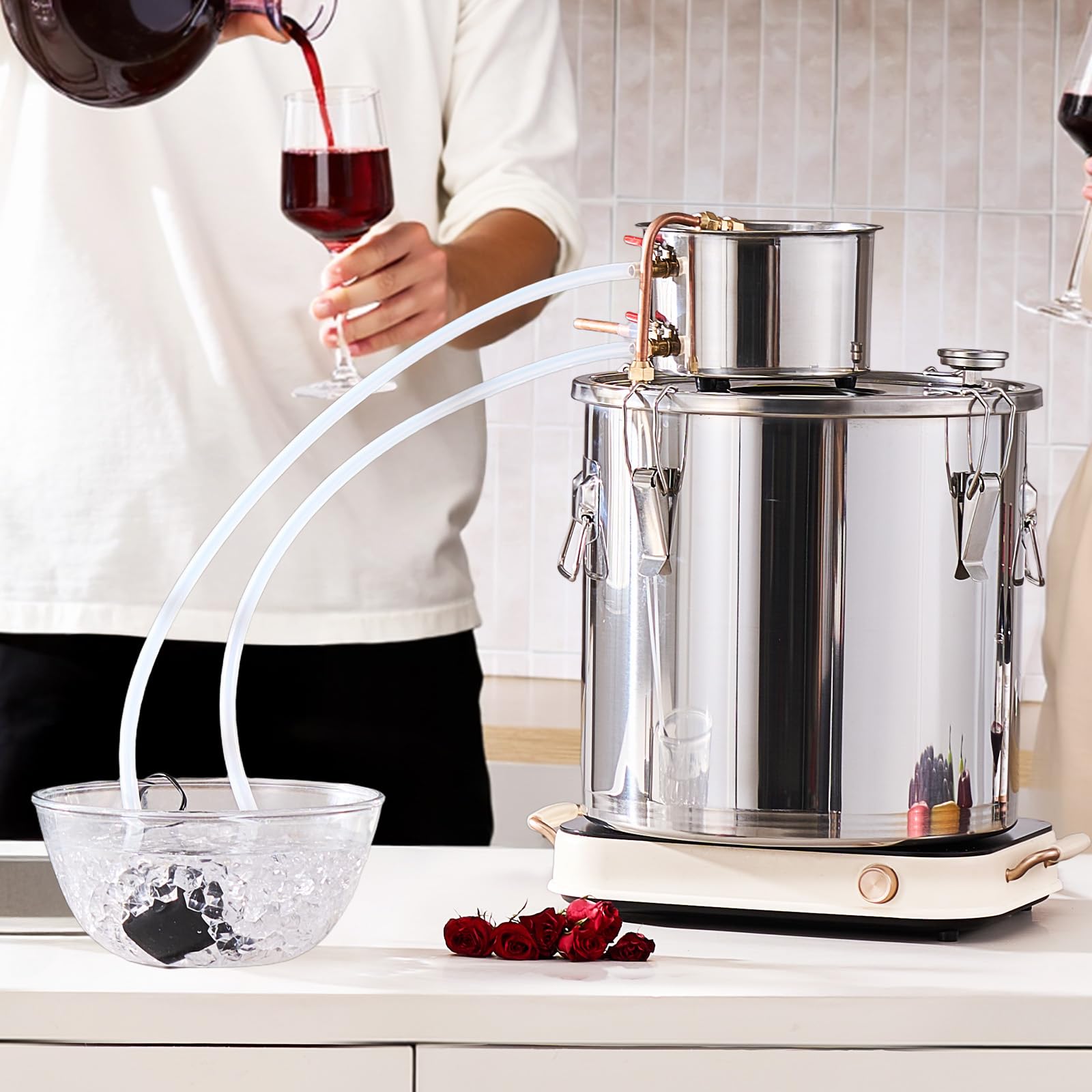 VEVOR Destilador de Alcohol Acero Inoxidable 30 L con Bobina de Cobre, Kit de Fermentación para Cerveza Casera con Termómetro y Bomba