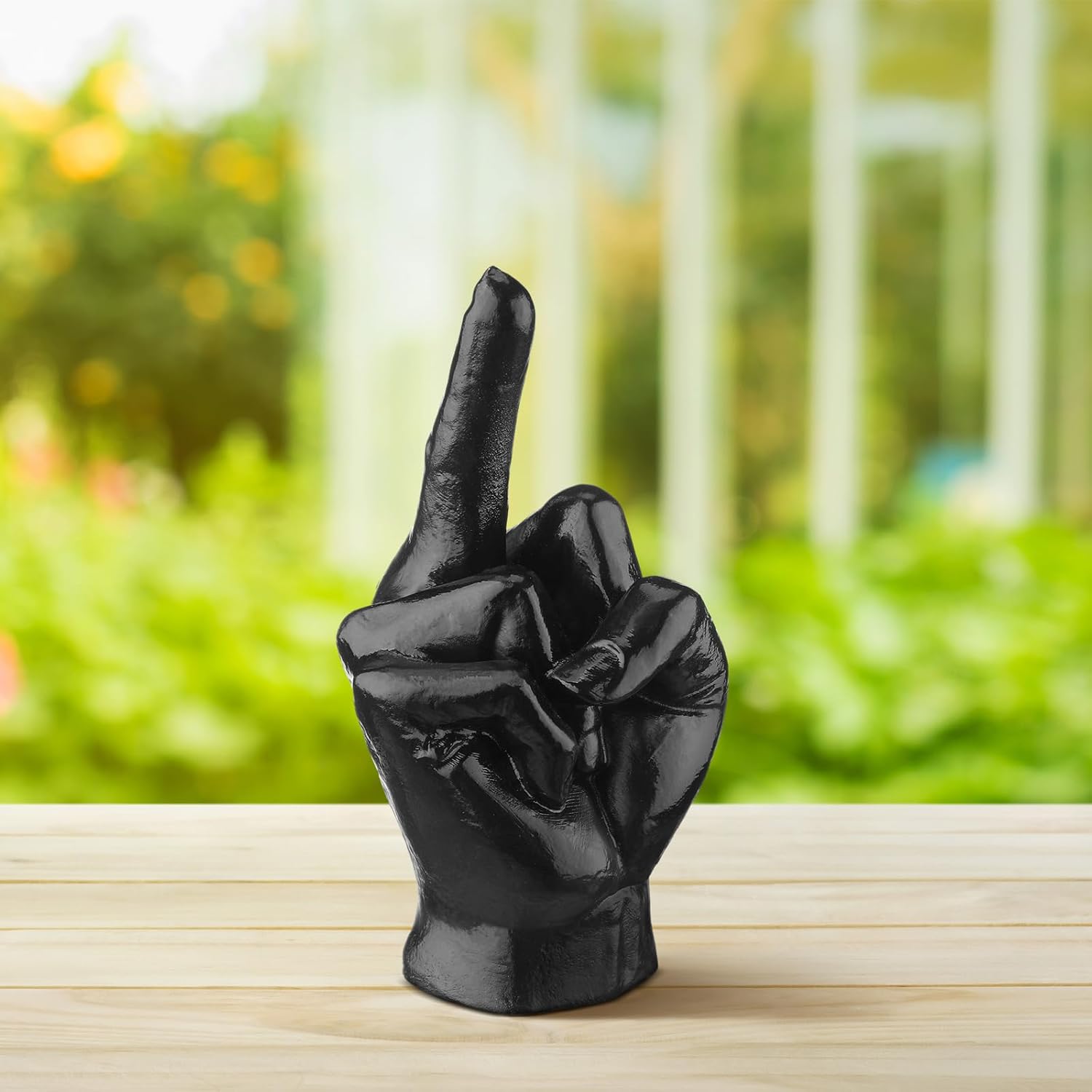 Middle Finger Resin Garden Statue Hand Sculpture Small Middle Finger Figurine Funny Decoration for Yard Naughty Funny Gifts for Office Desk Outdoor Garden Lawn, 10 x 6 x 5 cm (Black)