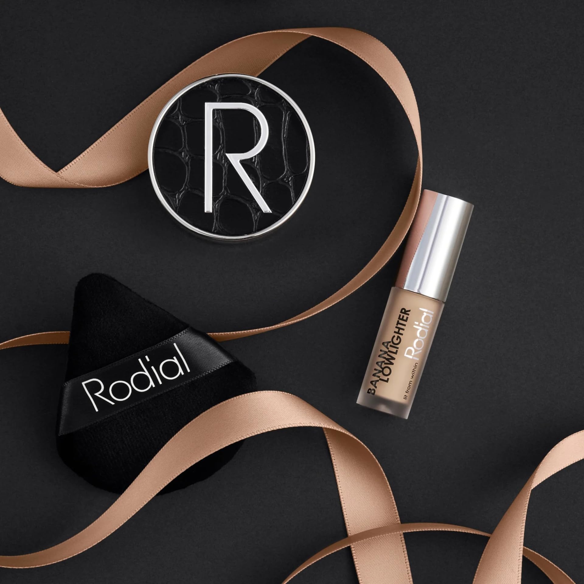 Rodial Banana Makeup Kit - Rodial Deluxe Makeup Gift Set with Banana Lowlighter 0.05 fl oz, Glass Powder 0.2 oz & Powder Puff - Complexion Brightening, Illuminating & Flawless Finish Set