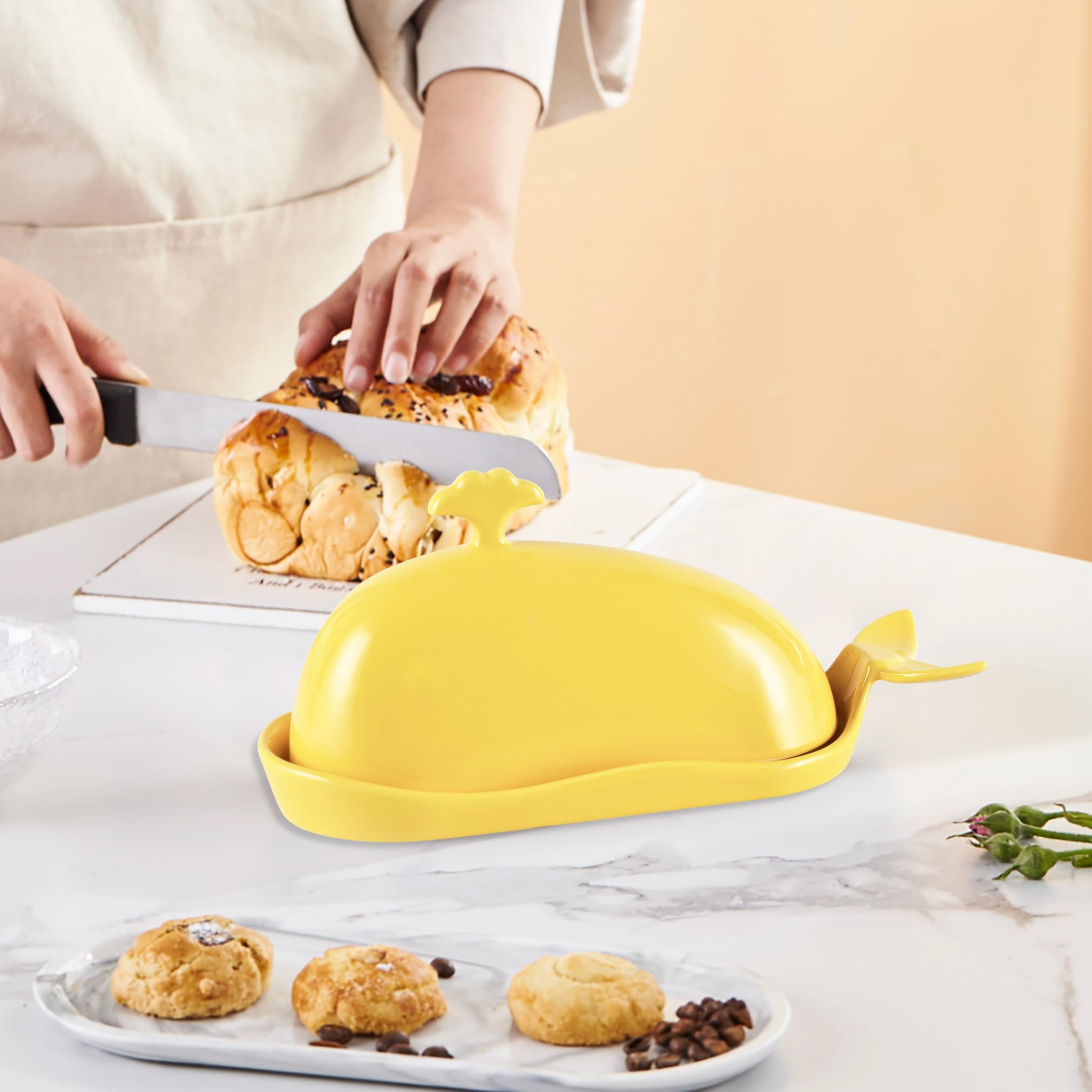 Mantequera de ballena con tapa, bonito plato de mantequilla de cerámica con asa para encimera, divertido soporte de mantequilla para decoración de cocina, regalo ideal para inauguración de la casa