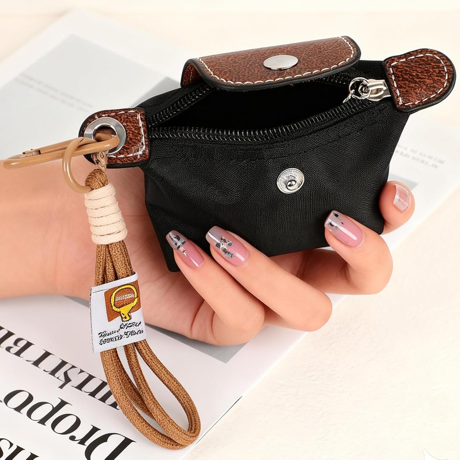 Mini Nylon Dumpling Bag, Detachable Nylon Wrist Strap Coin Purse, Women’s Cute Change Purse Wallet with Zipper & Keychain for Travel and Storage - Image 4