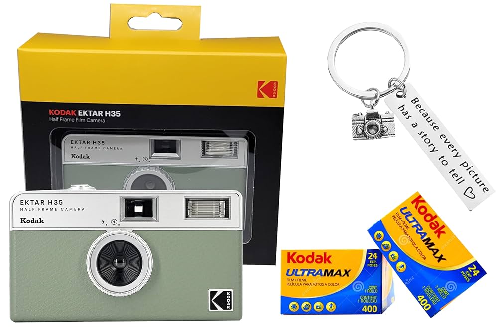 Kodak EKTAR H35N ハーフフレームカメラ　UltraMAX400付 Amazon.com : KODAK EKTAR H35N Half Frame Film Camera Bundle