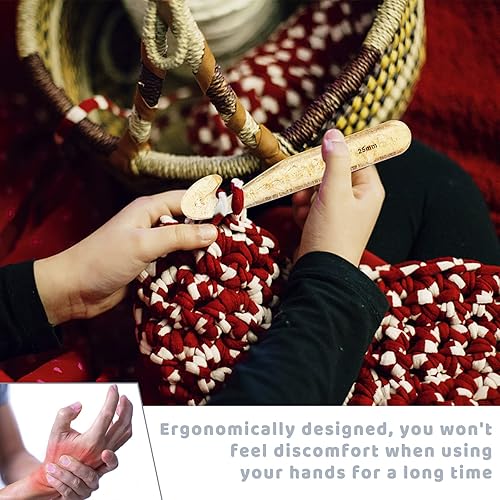 Miniatura 6 de Mayboos Gancho de ganchillo enorme de 0.984 in, agujas de ganchillo de hilo grande, mango de plástico extra largo de gran tamaño con 10 marcadores