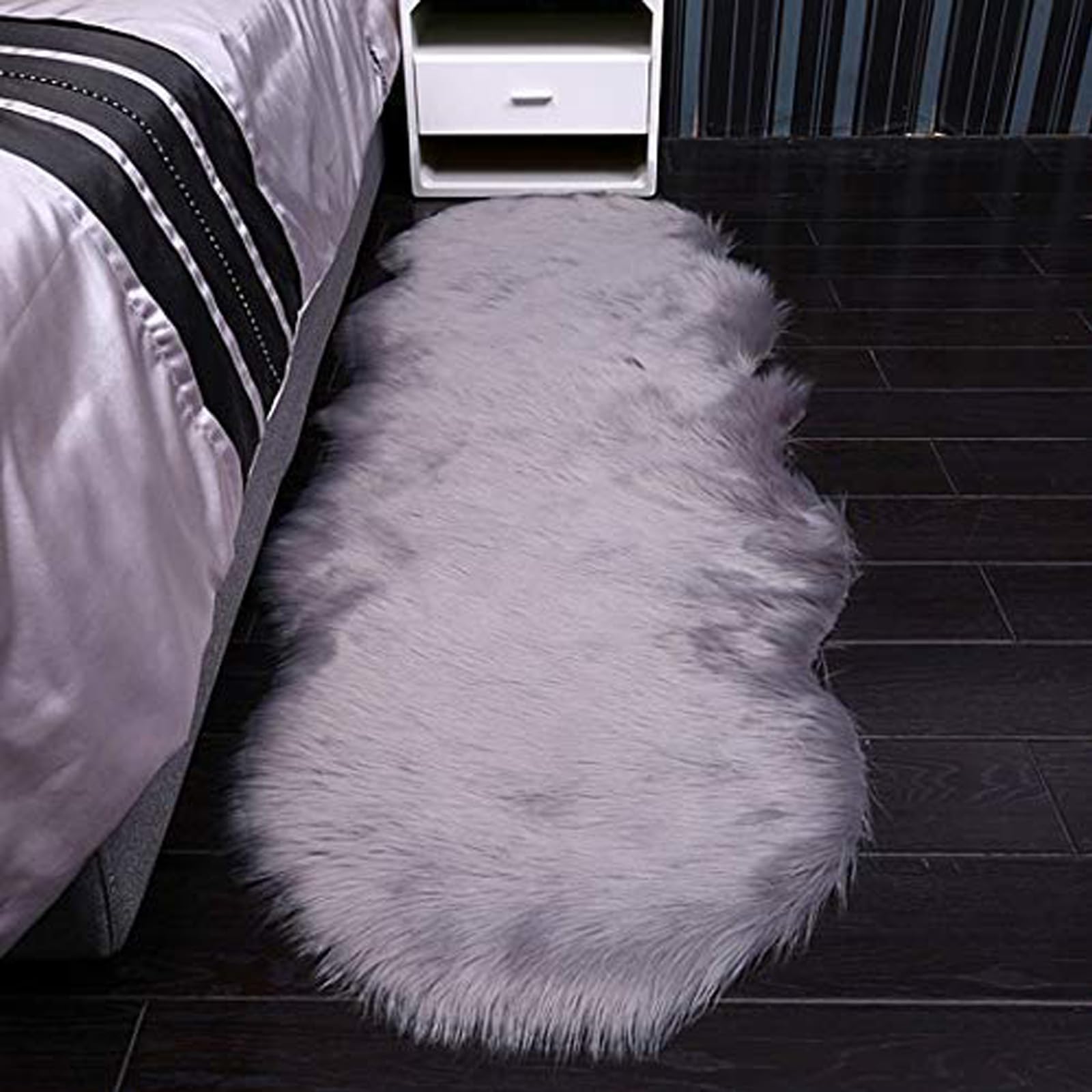 Modern Super Soft Fluffy Faux Sheepskin Area Rug, Shaggy Plush Runner Rugs For Bedroom Living Room Kids Room Bedside Carpet Decor
