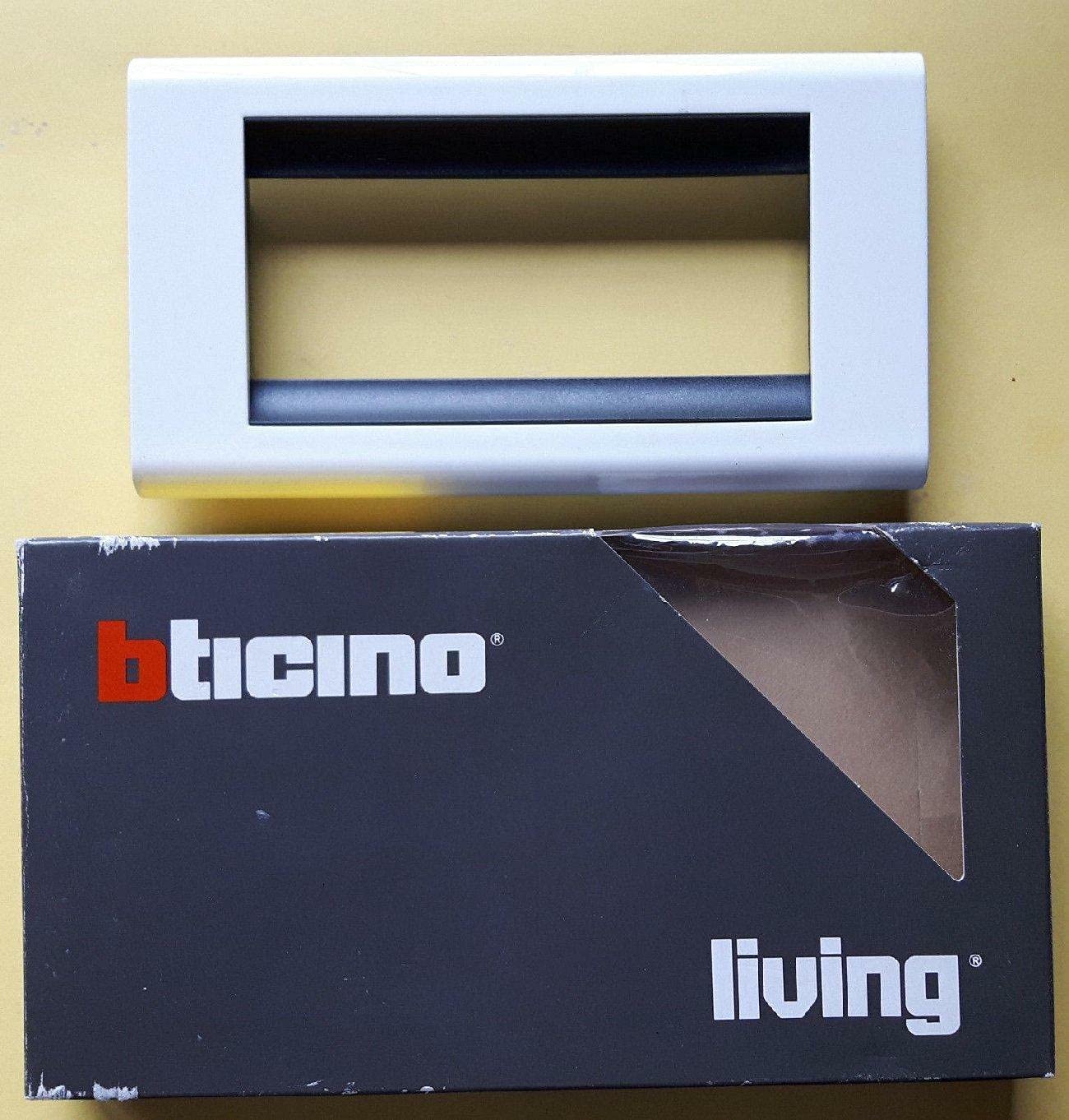 BTICINO PLACCA 4 MODULI LIVING CLASSIC 4714BA