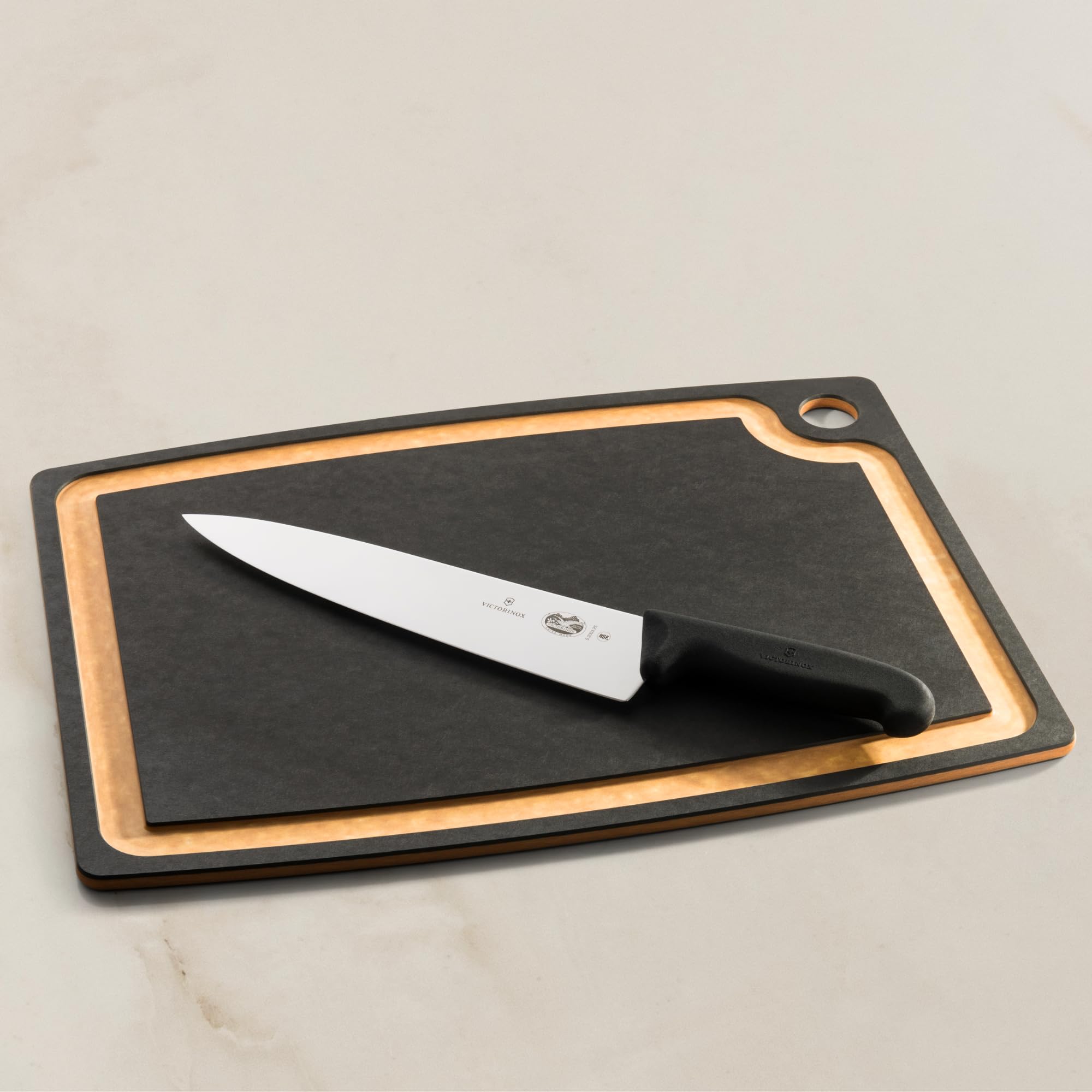 Victorinox Fibrox Kochmesser, Breites Universalmesser für Fleisch, Fisch, Gemüse und Kräuter, 25 cm, Gerade Klinge, Scharf, HACCP geeignet, Schwarz