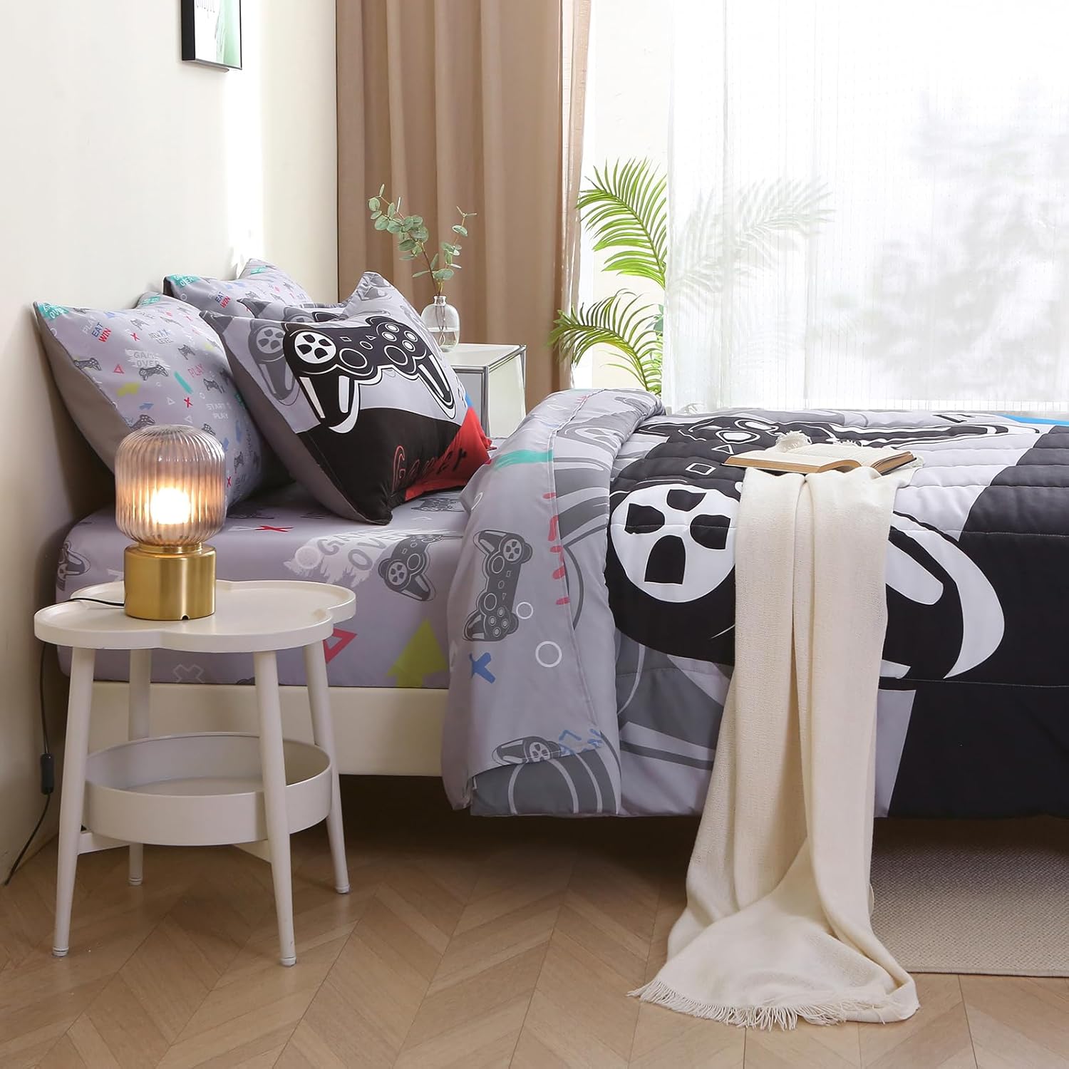 7 Pieces Gamer Comforter Set for Boys Gaming Bedding Set for Kids Girls Teens,Video Game Bed in a Bag with Comforters, Sheets, Pillowcases & Shams - Image 4