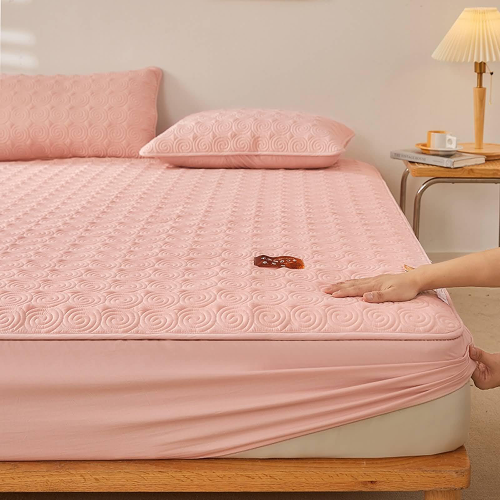 Elastisches Spannbetttuch Baumwolle, Volltonfarbe mit Geometrischem Muster, 135 x 190 cm, Spannbetttuch Rosa