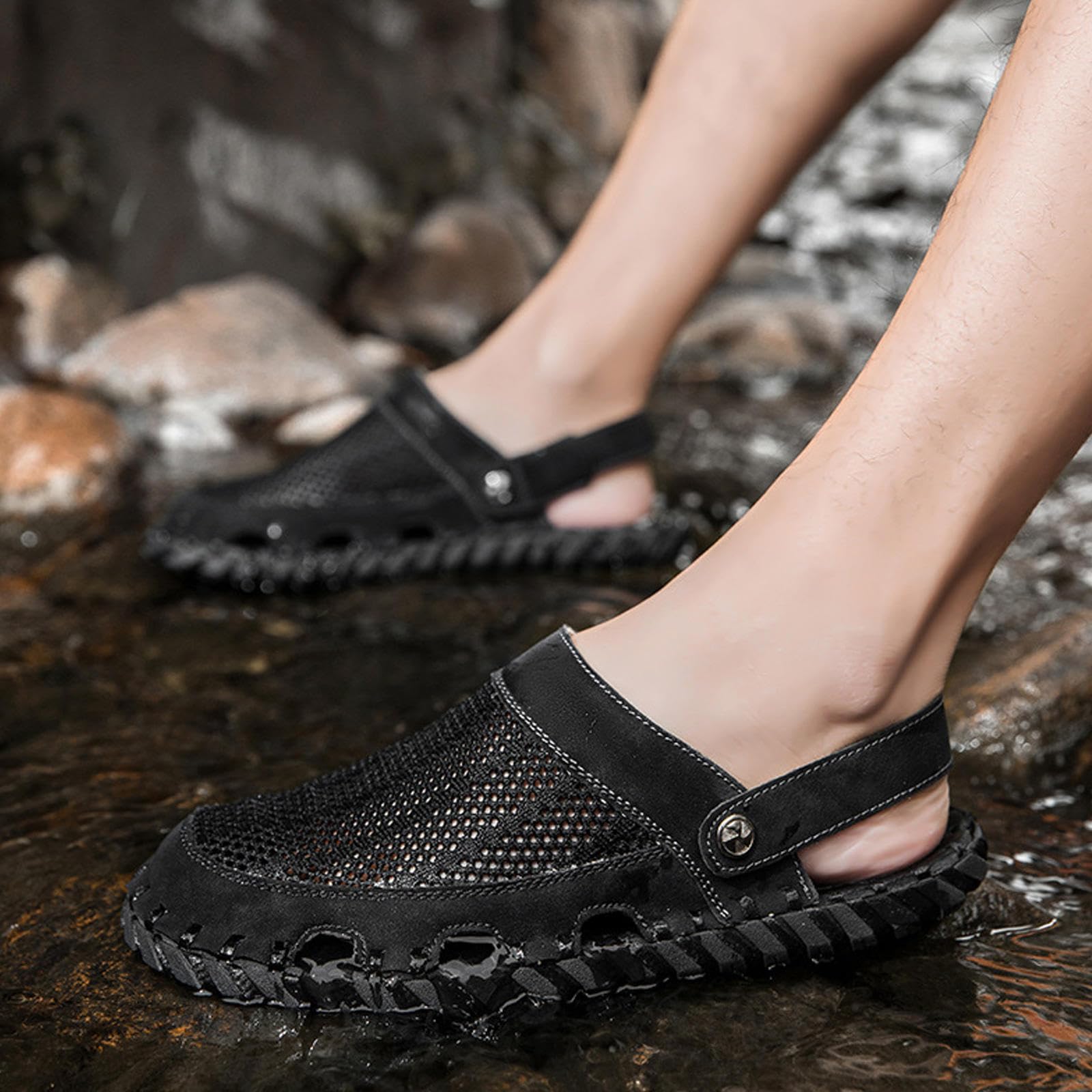 CHUIKUAJ Sandalias de Hombre con Punta Cerrada para el Agua, Ligeras, de Malla, para Jardín, Informales, para Verano, Piscina, Playa y Exteriores,Black-38EU