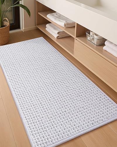 Miniatura 11 de Color&Geometry Alfombras de baño de felpilla mejoradas más densas, 17 x 29.5 pulgadas, antideslizantes, absorbentes, blancas, para baño, ajuste