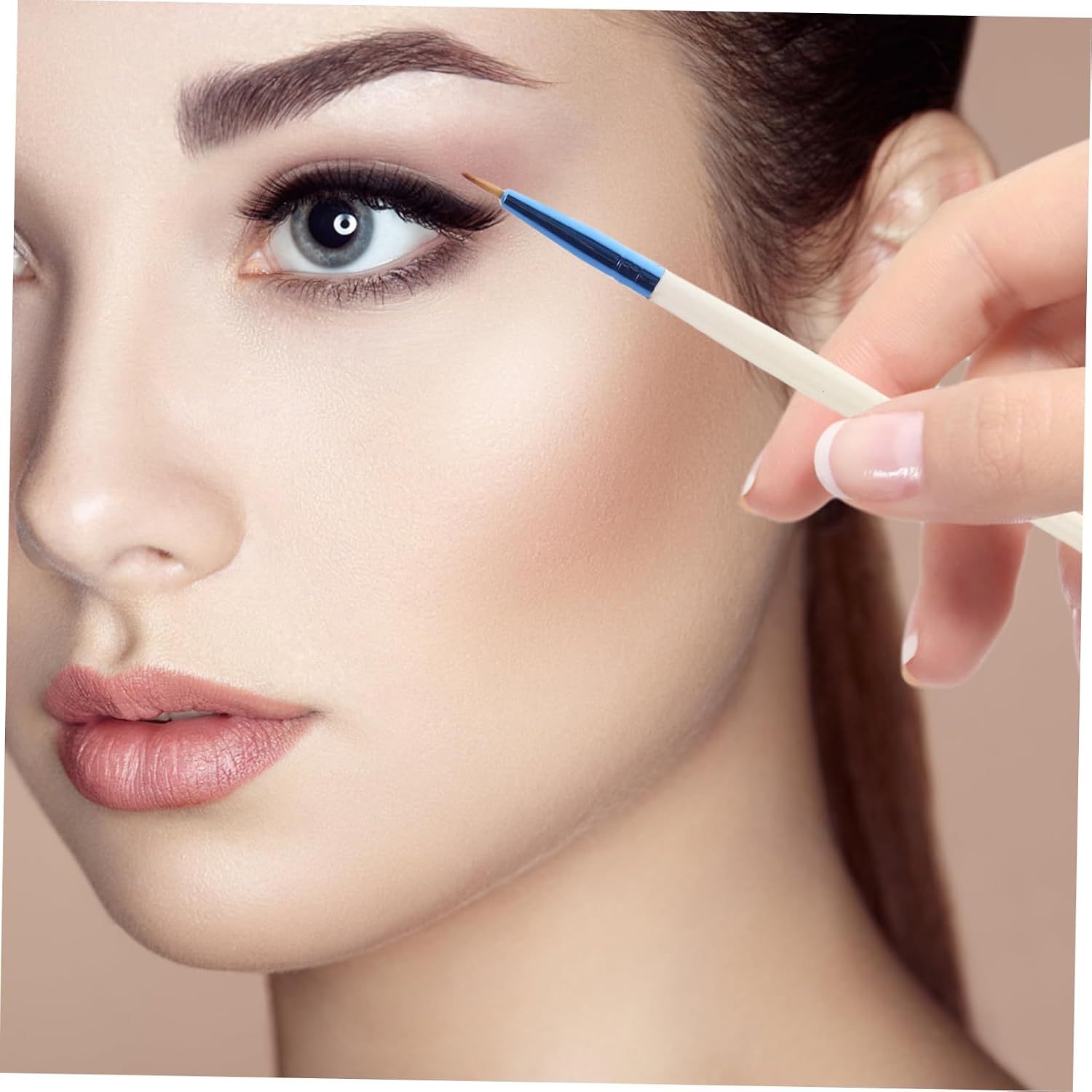 Angled Makeup Brush Eyeliner Makeup Brush Tool Soft Bristles for Cosmetics