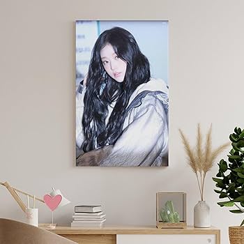 Amazon.co.jp: NewJeans ニュージーンズ HAERIN ヘリン OFFICIAL