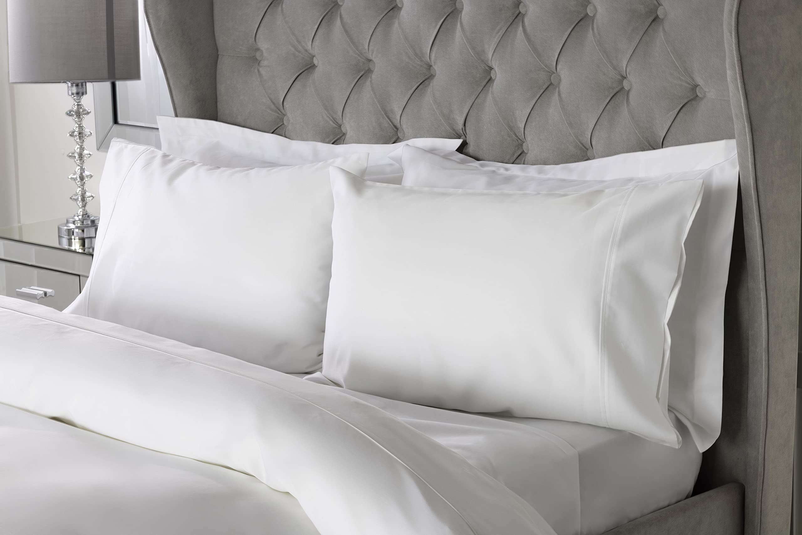Belledorm Bamboo - 300 Thread Count - Housewife Pillowcase Pair (White)