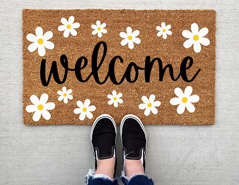 Generic Daisy Doormat, Floral Spring Decoration, Welcome Mat, Front Door Decoration, 24X16 Inch, White, Indoor/Outdoor Doormat/Rug — image 1