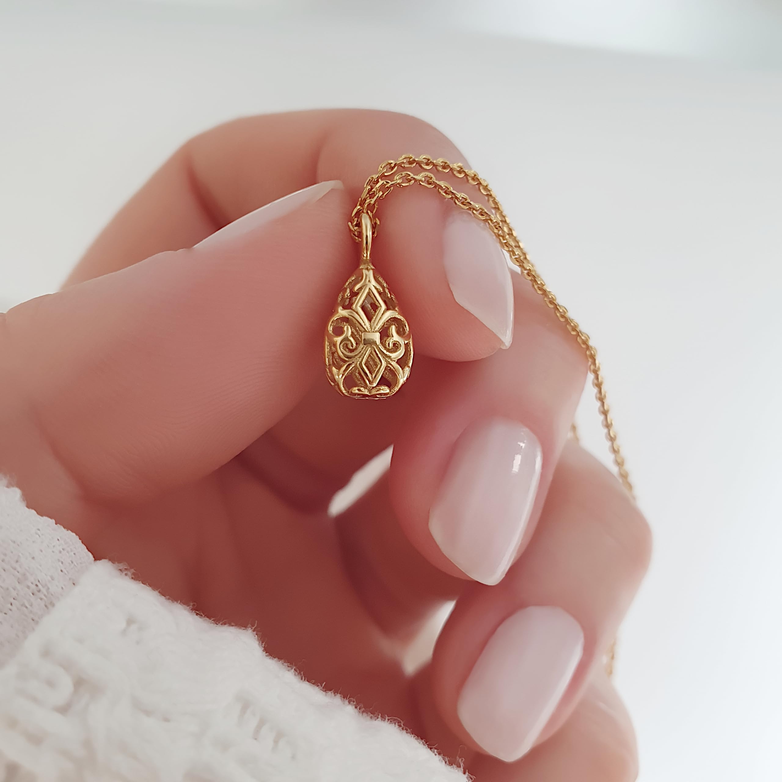 Fleur-de-Lis Tropfen Kette Lilie 925 Silber vergoldet
