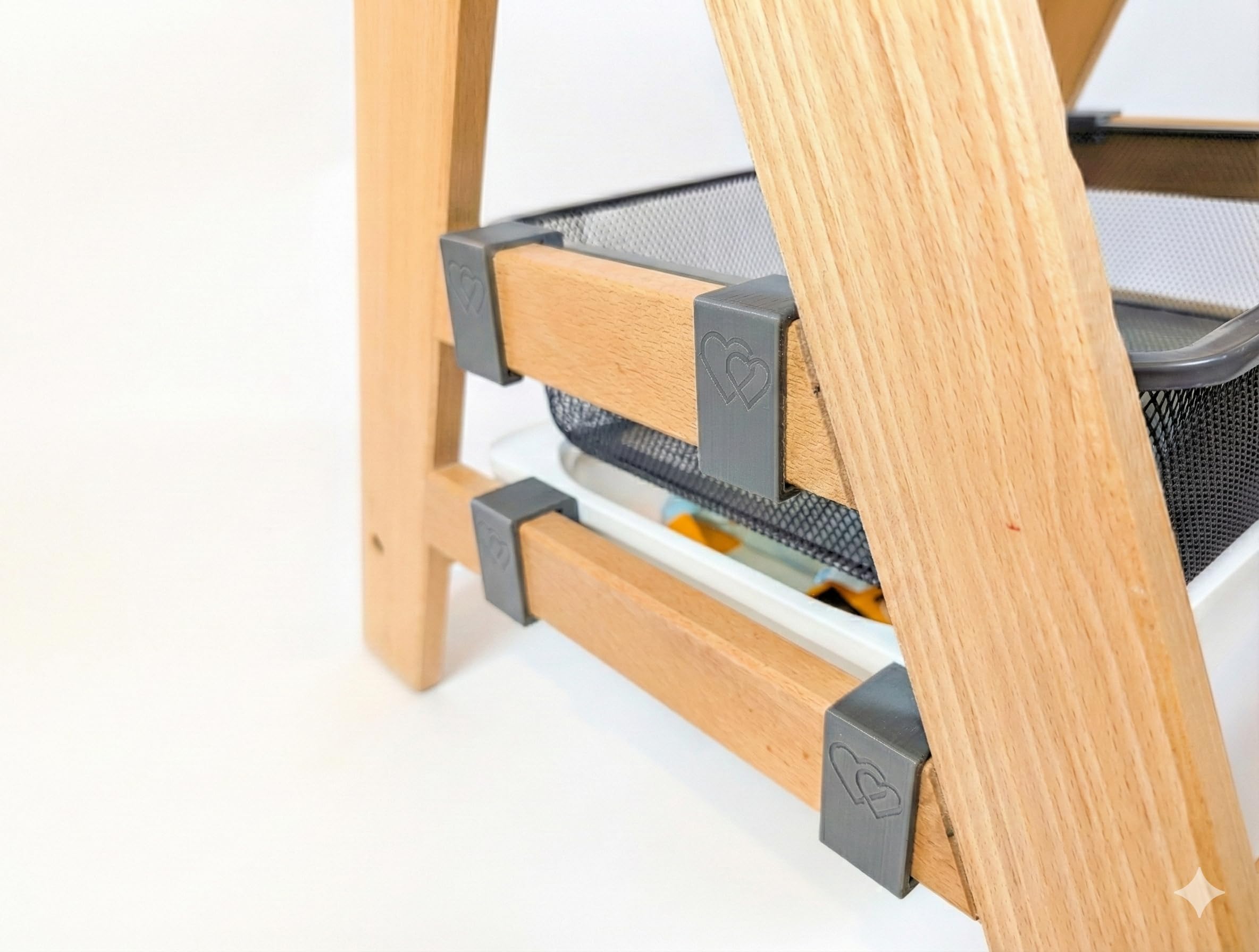 JALUDesignDE Adapter passend für Hauck Hochstuhl (Alpha & Beta) und IKEA Trofast, Aufbewahrungshalterung für Box und Gitterkorb, Platzsparende Organizer Lösung (Grau)