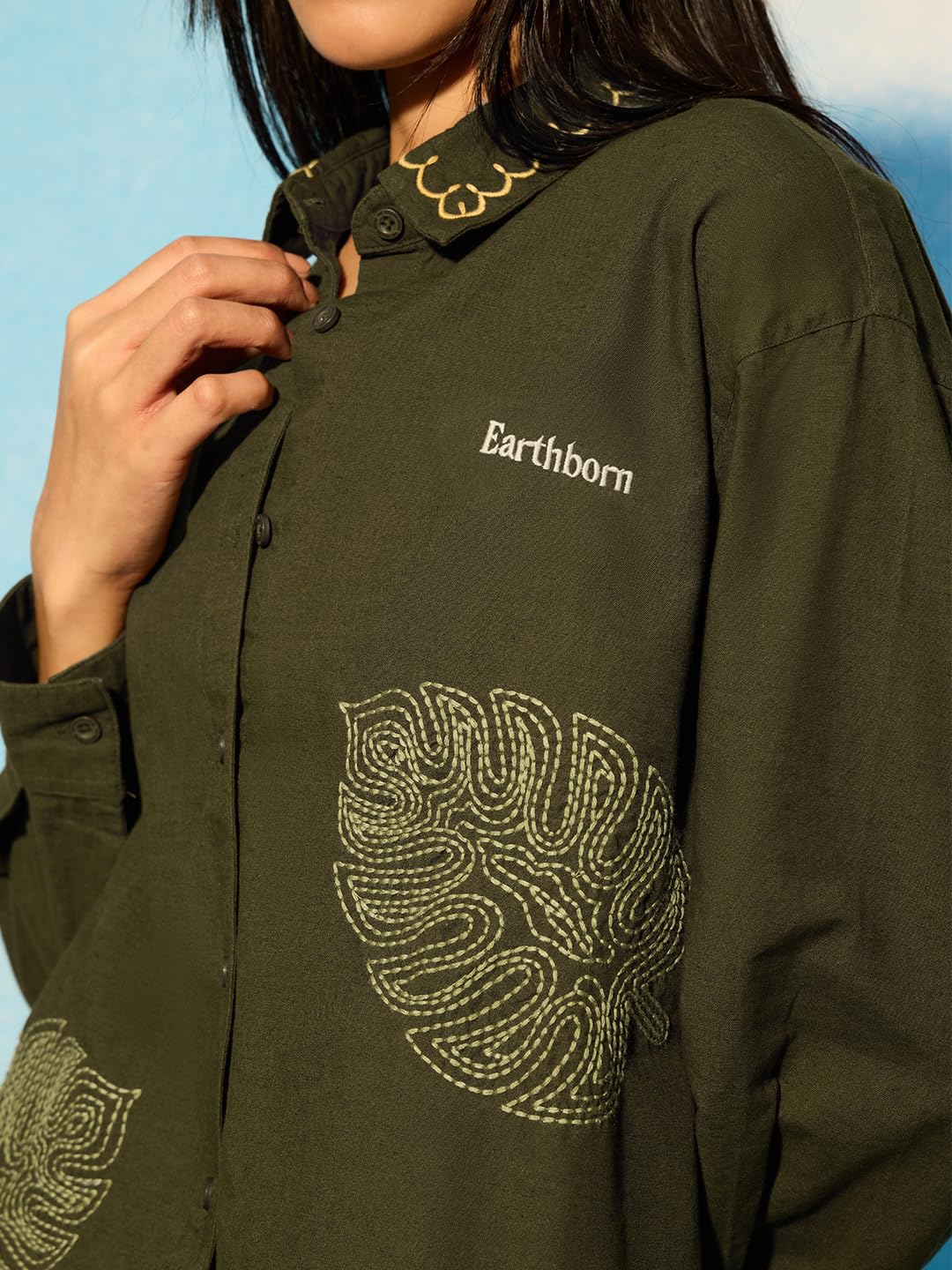 The Souled Store Earthborn - Camicia a maniche lunghe da donna e ragazza, a maniche lunghe, con ricamo verde oliva scuro, in cotone e lino, vestibilità ampia, leggera, per uso quotidiano