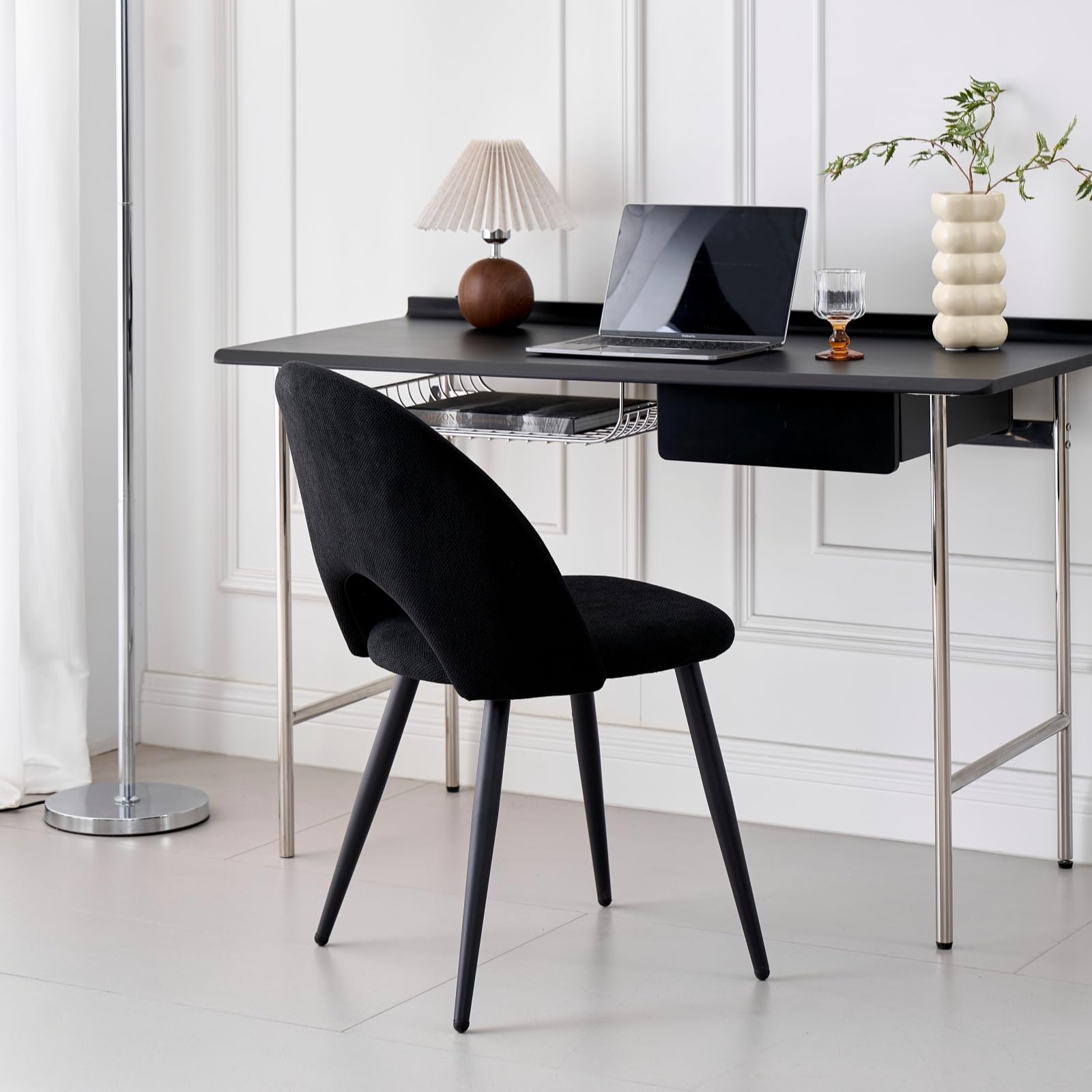 GrandCA HOME Set di 4 Sedie da Pranzo, Moderne Sedie da Cucina Imbottite con Gambe in Metallo, Adatte a Sale da Pranzo, Soggiorni e Camere da Letto - Nero