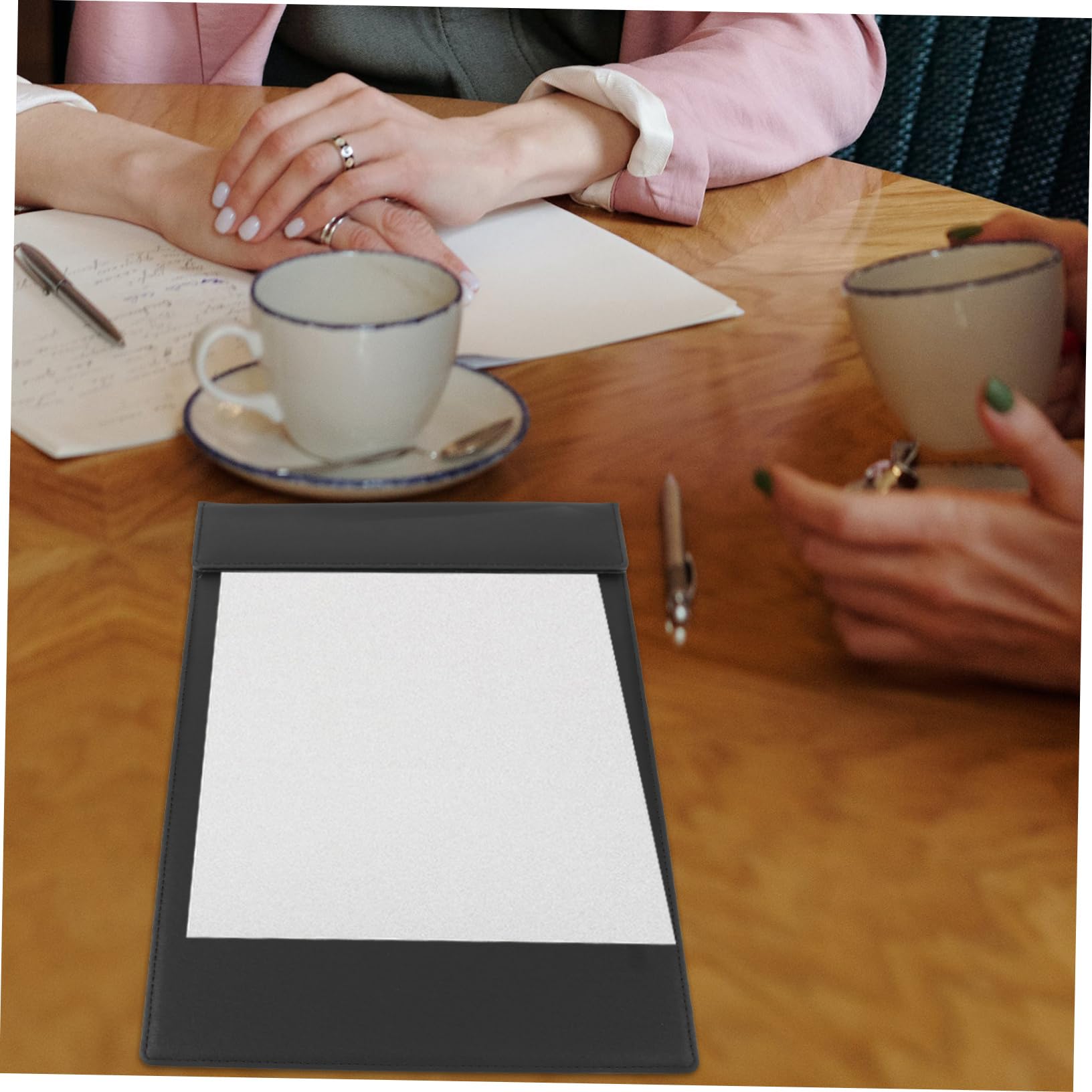 Carpeta de Visualización Menú Portátil de Cuero Negro Clip Magnético Resistente y Fácil de Reemplazar para Bar y Restaurante