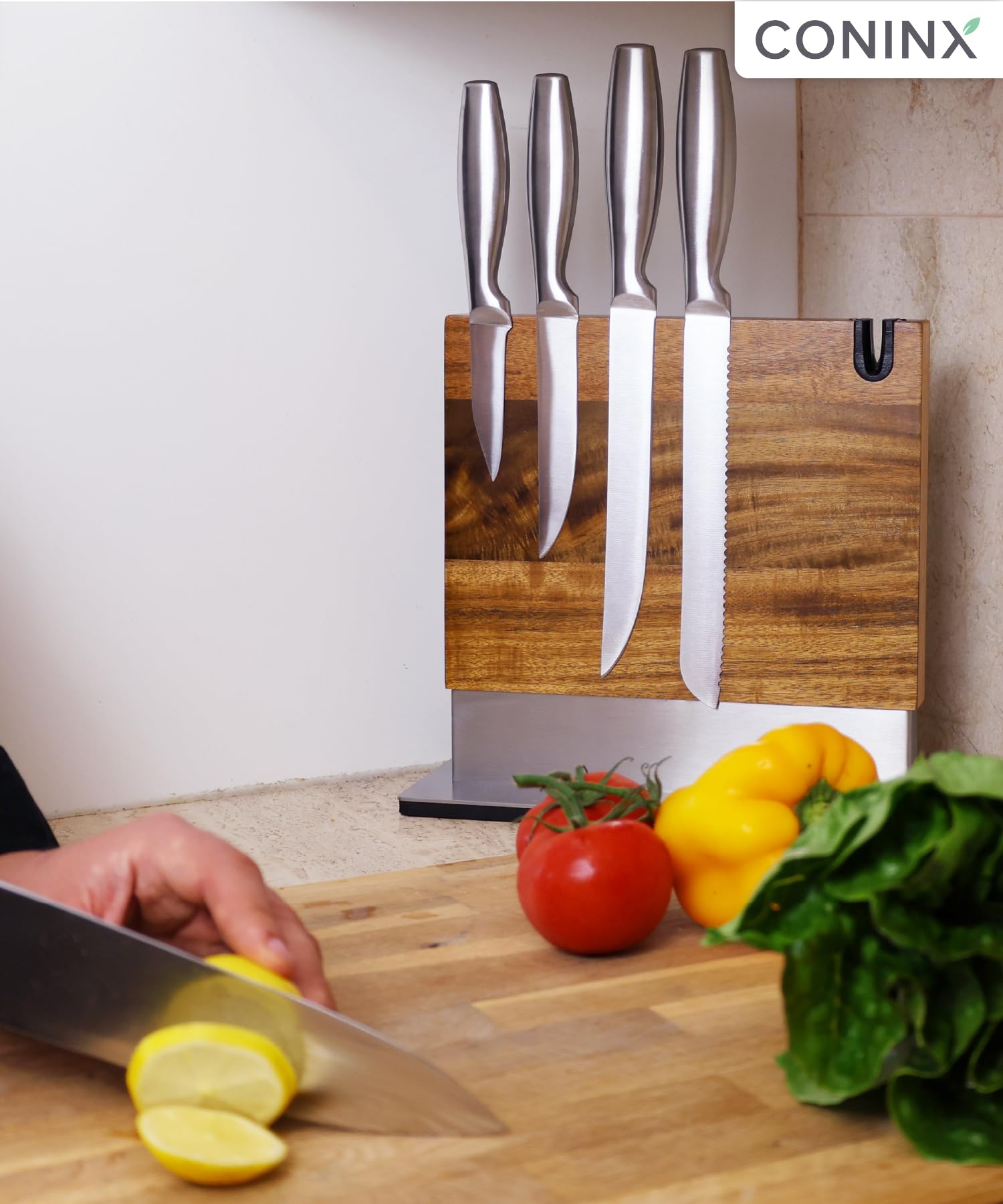 Coninx Bloc à Couteaux Magnétique avec Aiguiseur intégré – Porte-couteaux Aimanté Double Face en Bois d’Acacia – Support universel avec Base Antidérapante pour Plan de Travail de Cuisine